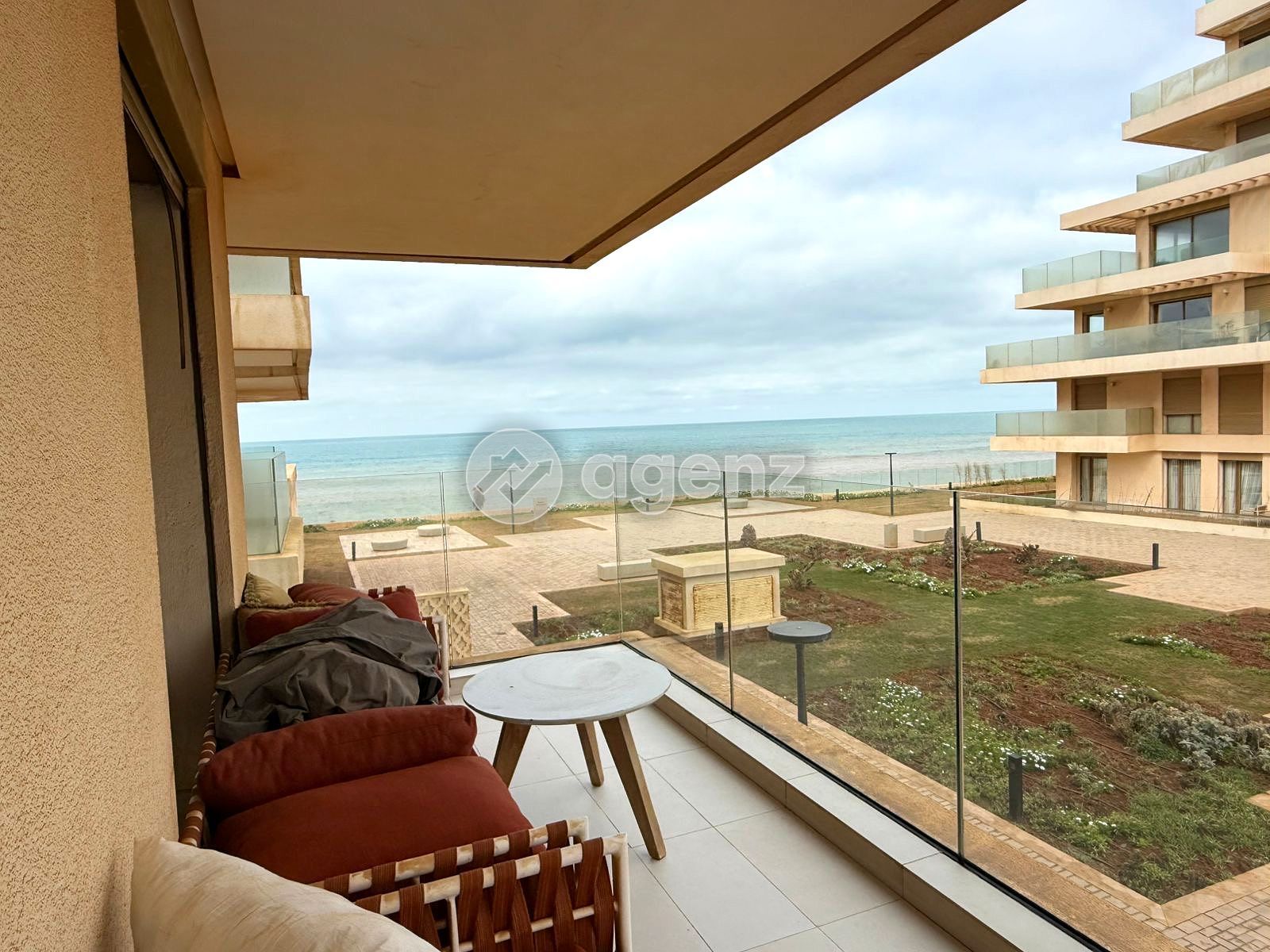 Moderne Appartement de 3 chambres à louer à caroussel