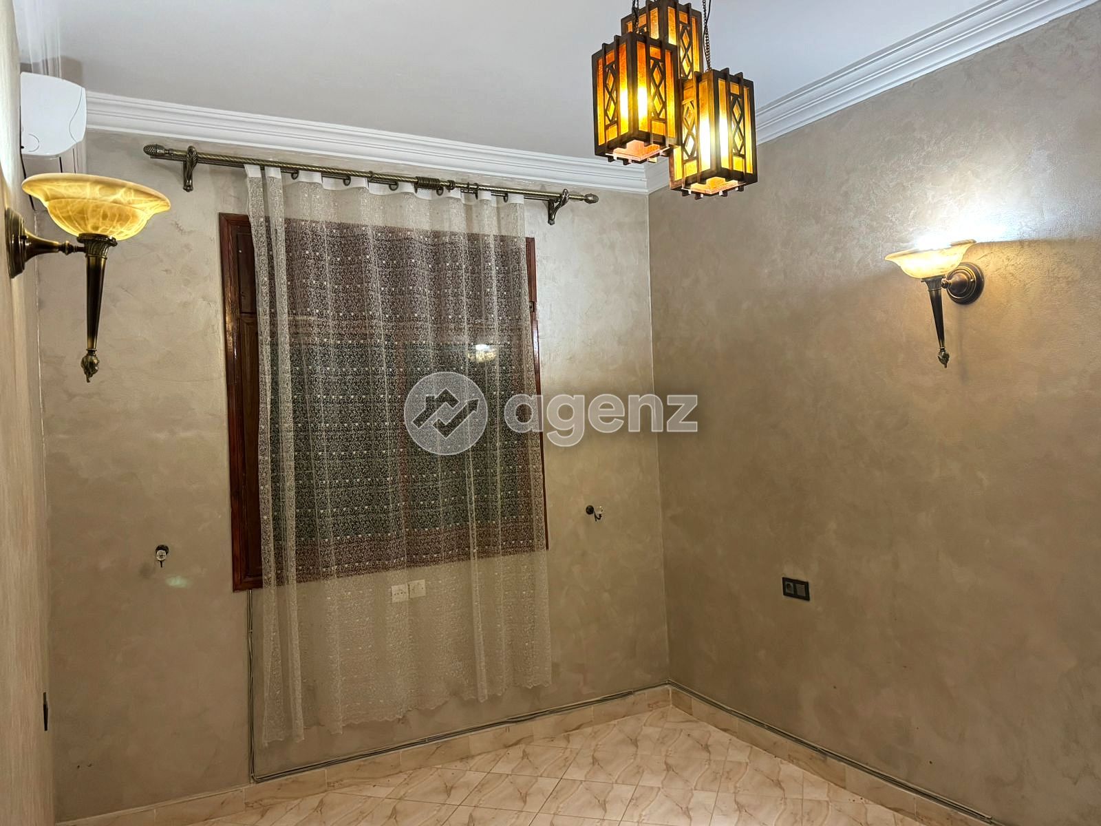 APPARTEMENT 90 M² À ESSAADIYINE — 2