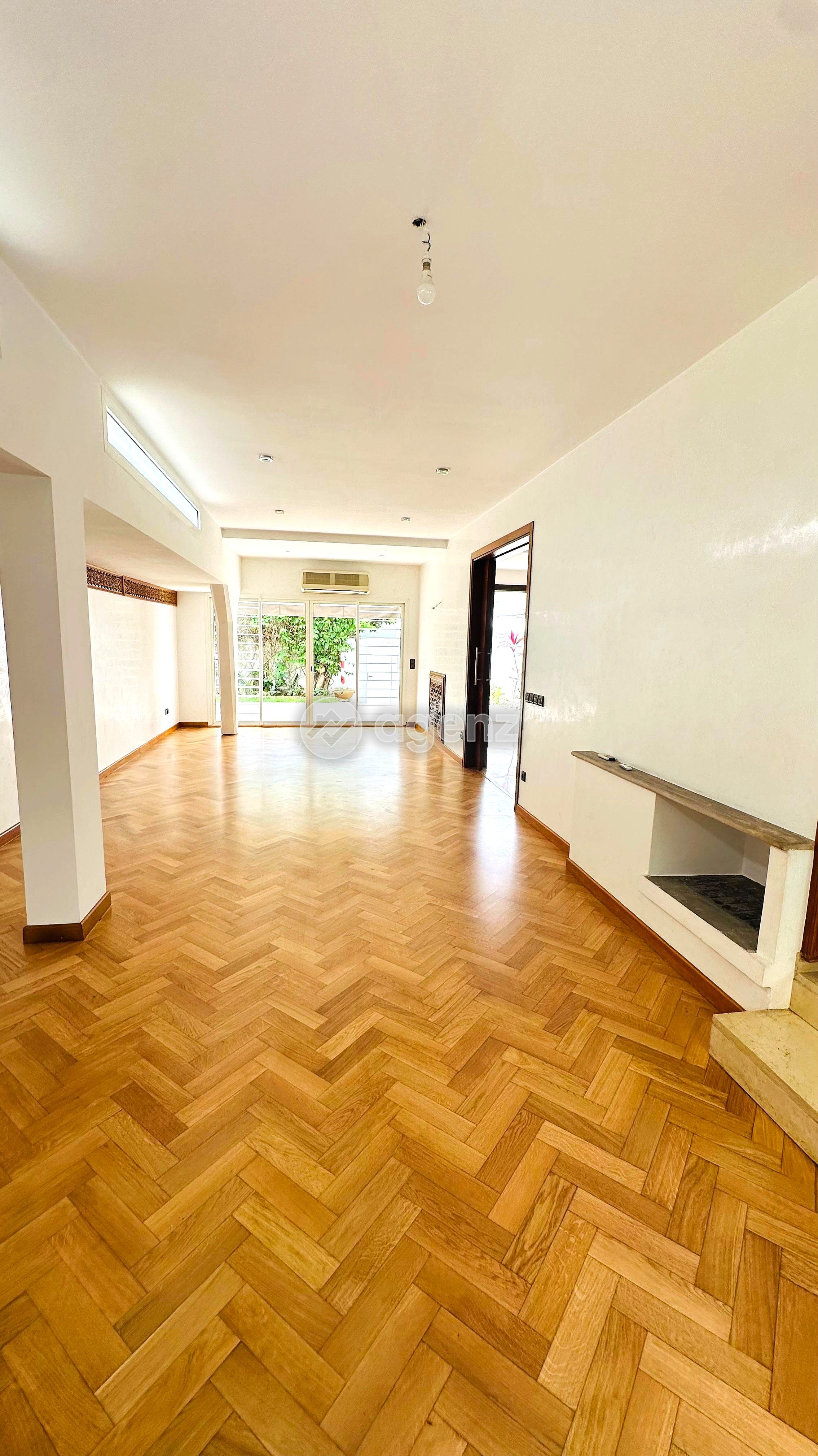 Magnifique Villa de 4 chambres à louer à Quartier hassan  — 4