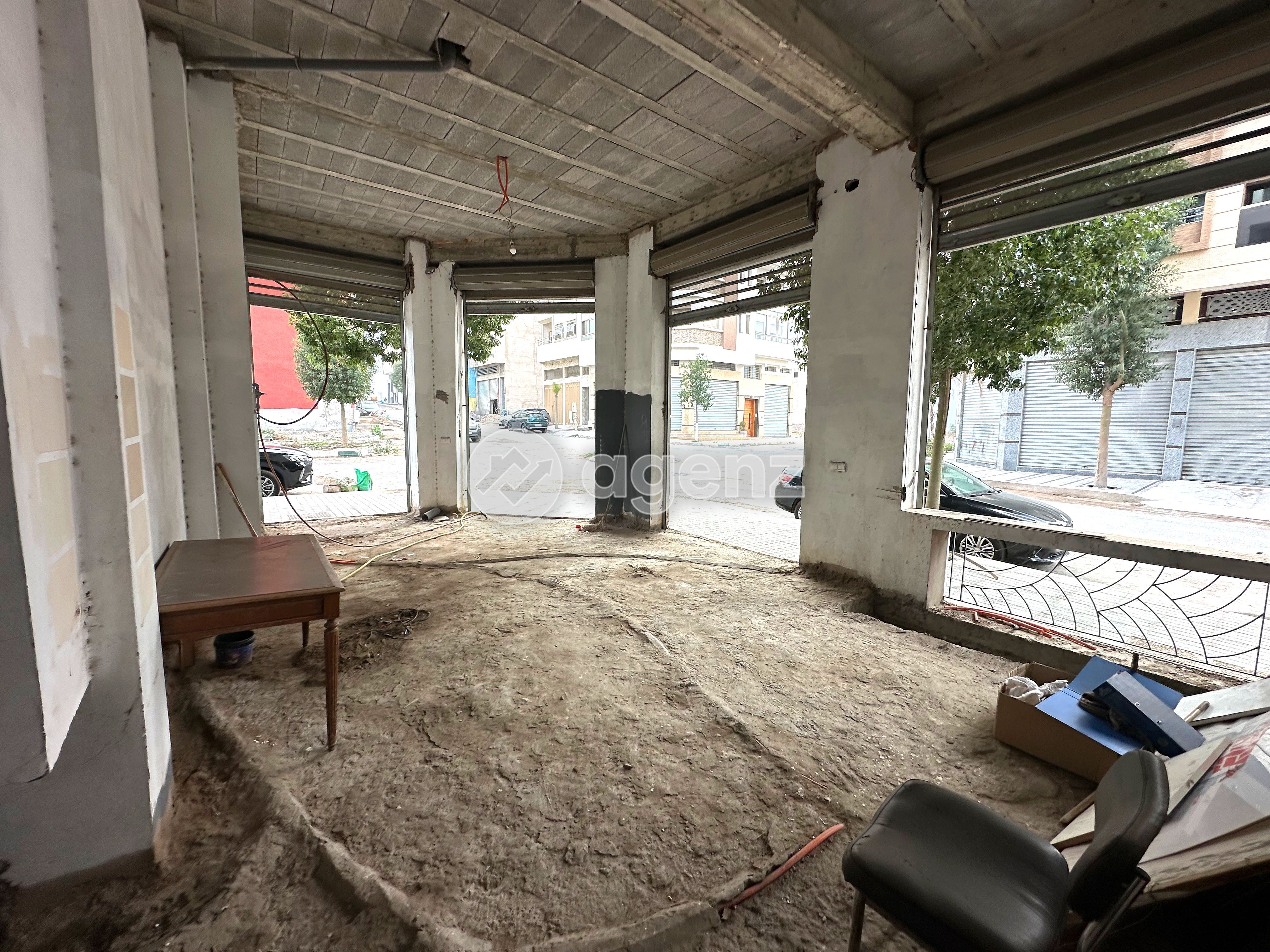 LOCAL COMMERCIAL 145 M² À ALMAZ – OPPORTUNITÉ RARE !