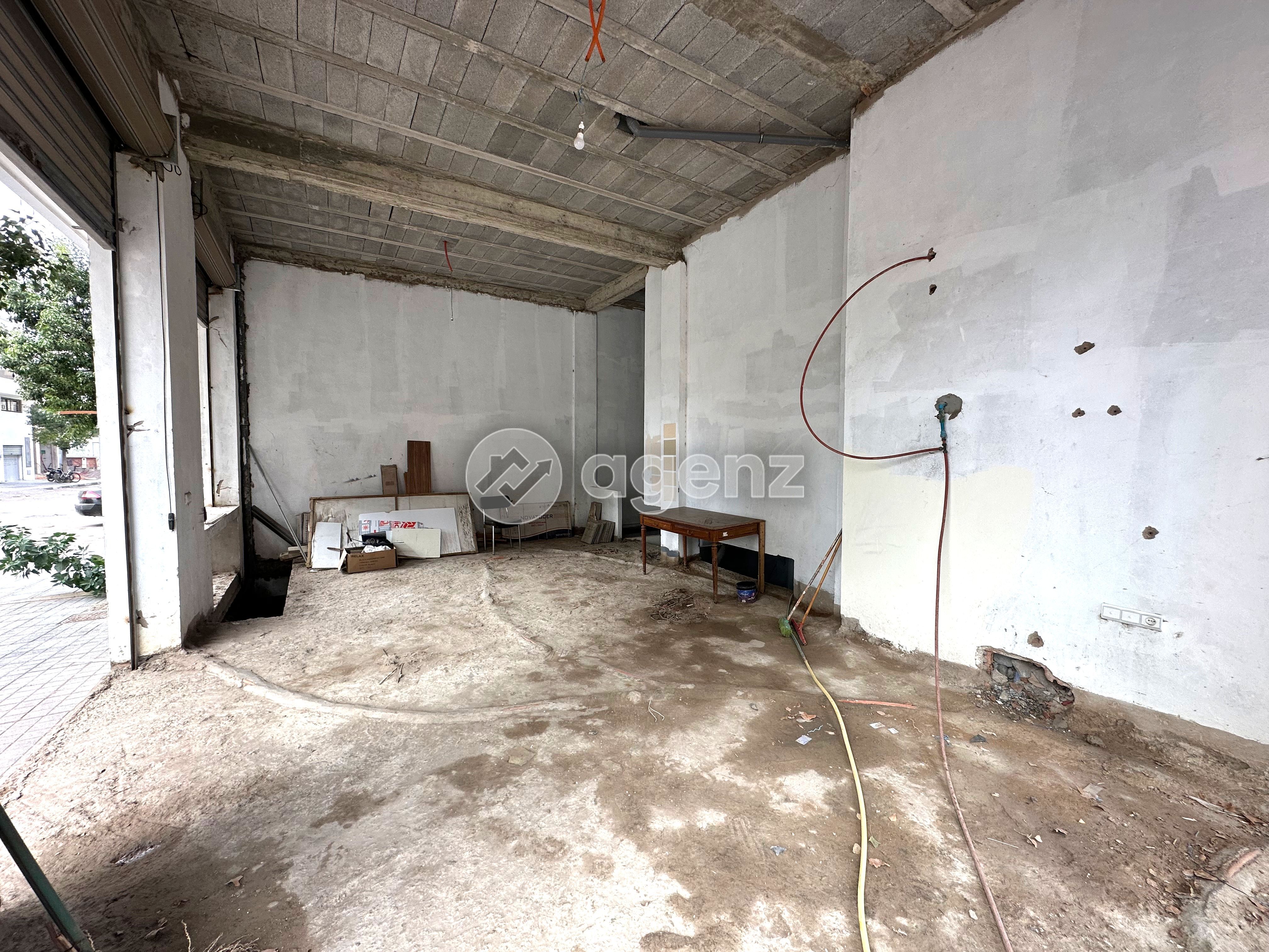 LOCAL COMMERCIAL 145 M² À ALMAZ – OPPORTUNITÉ RARE ! — 2