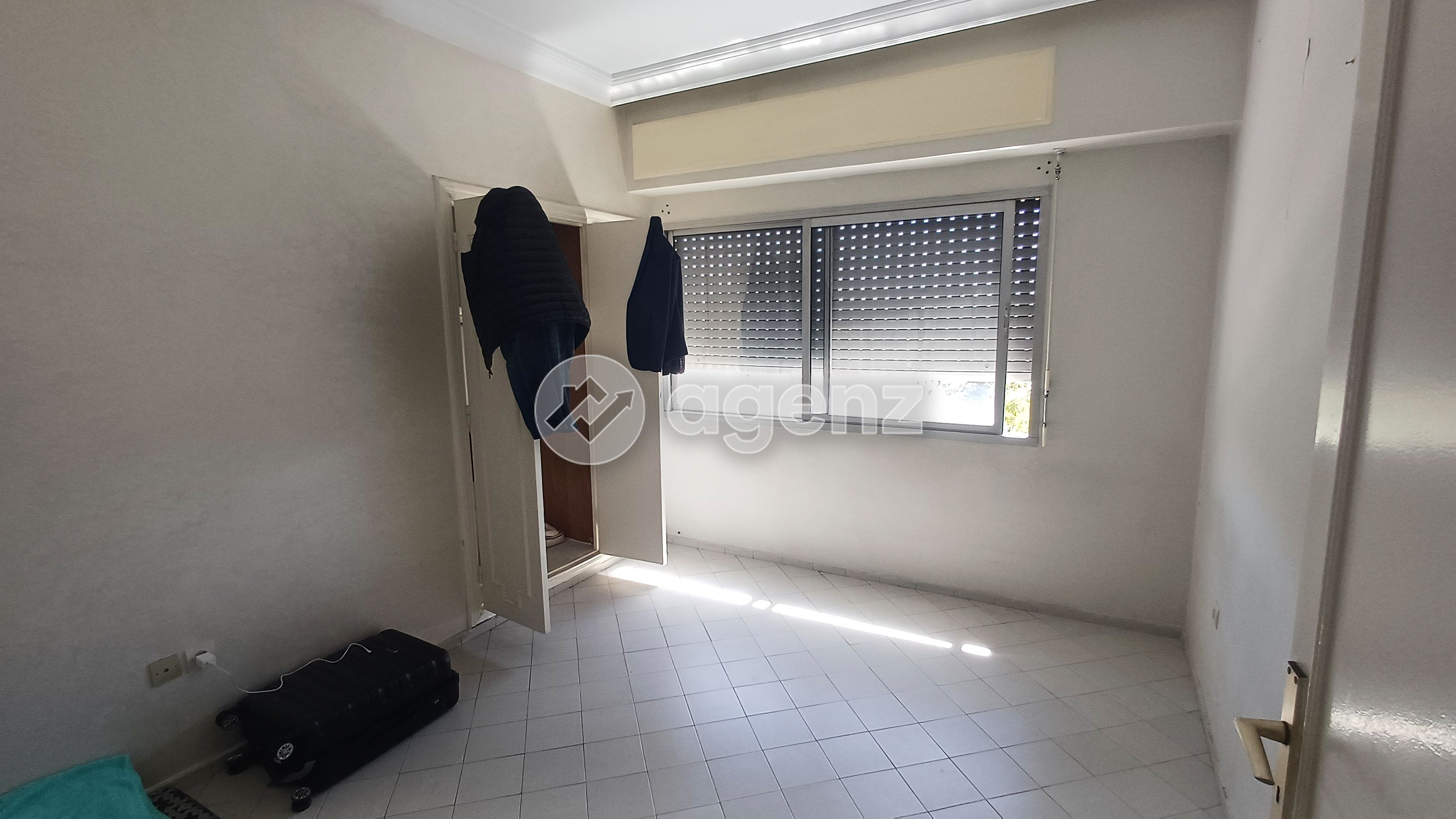 Appartement à rénover – Fort potentiel, prix attractif — 2