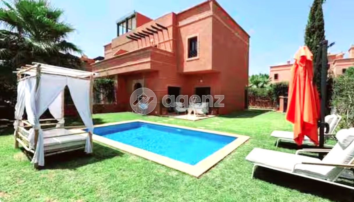 Villa à vendre à Route de Fès