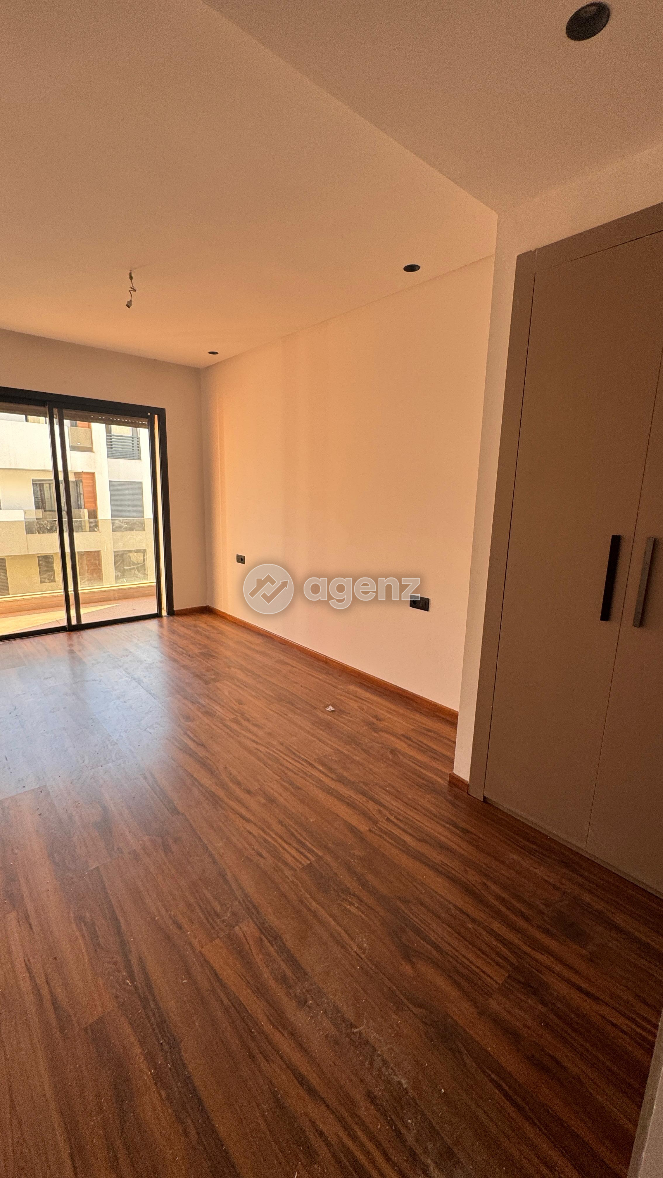 Charmant Appartement de 2 chambres à louer à Ville Verte — 3