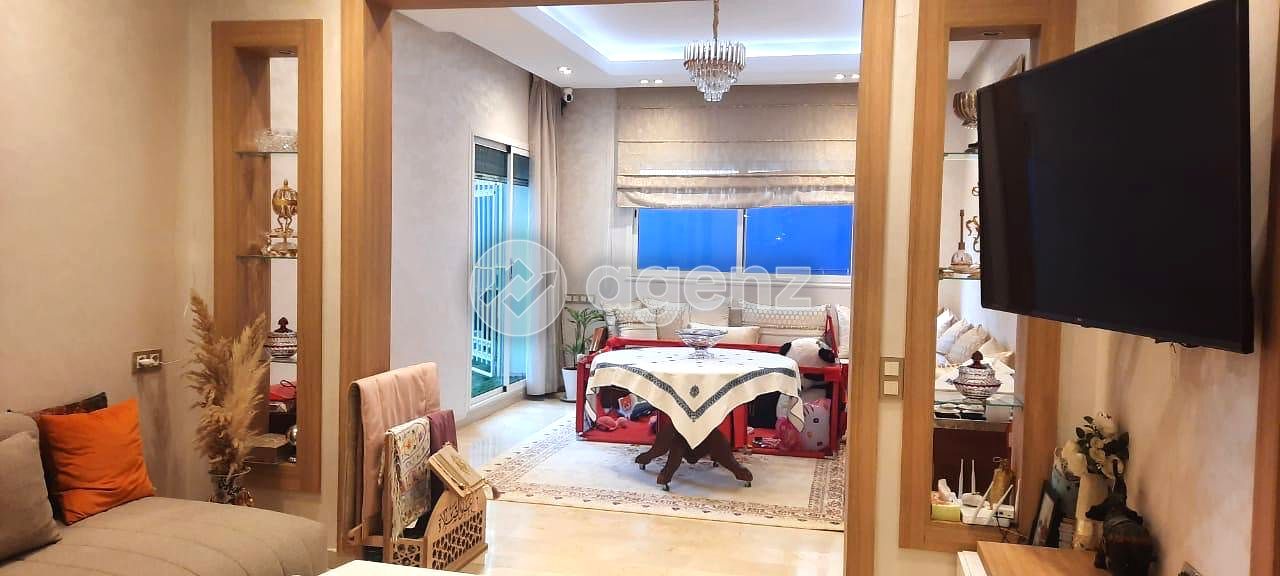 Splendide Appartement de 2 chambres à vendre à Californie — 2