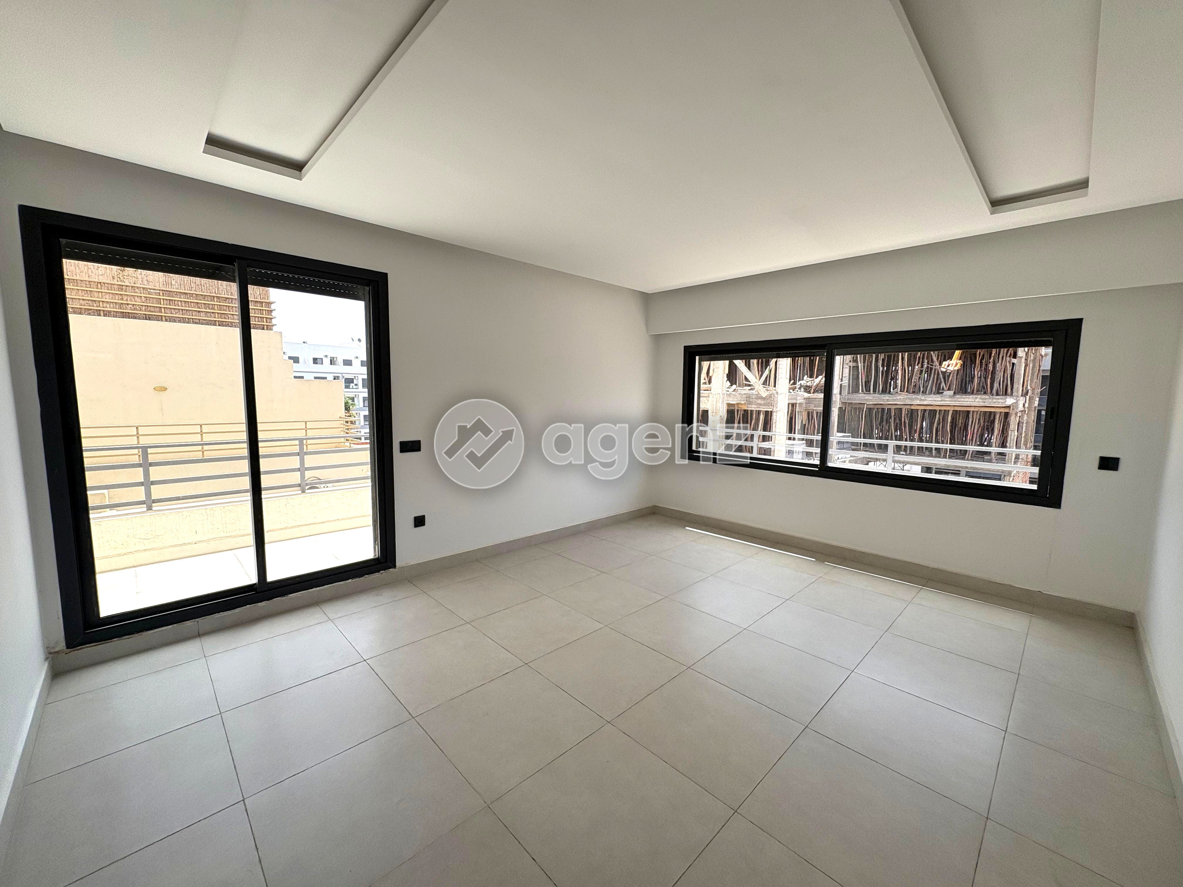 Authentique Appartement de 2 chambres à vendre à Les Hôpitaux