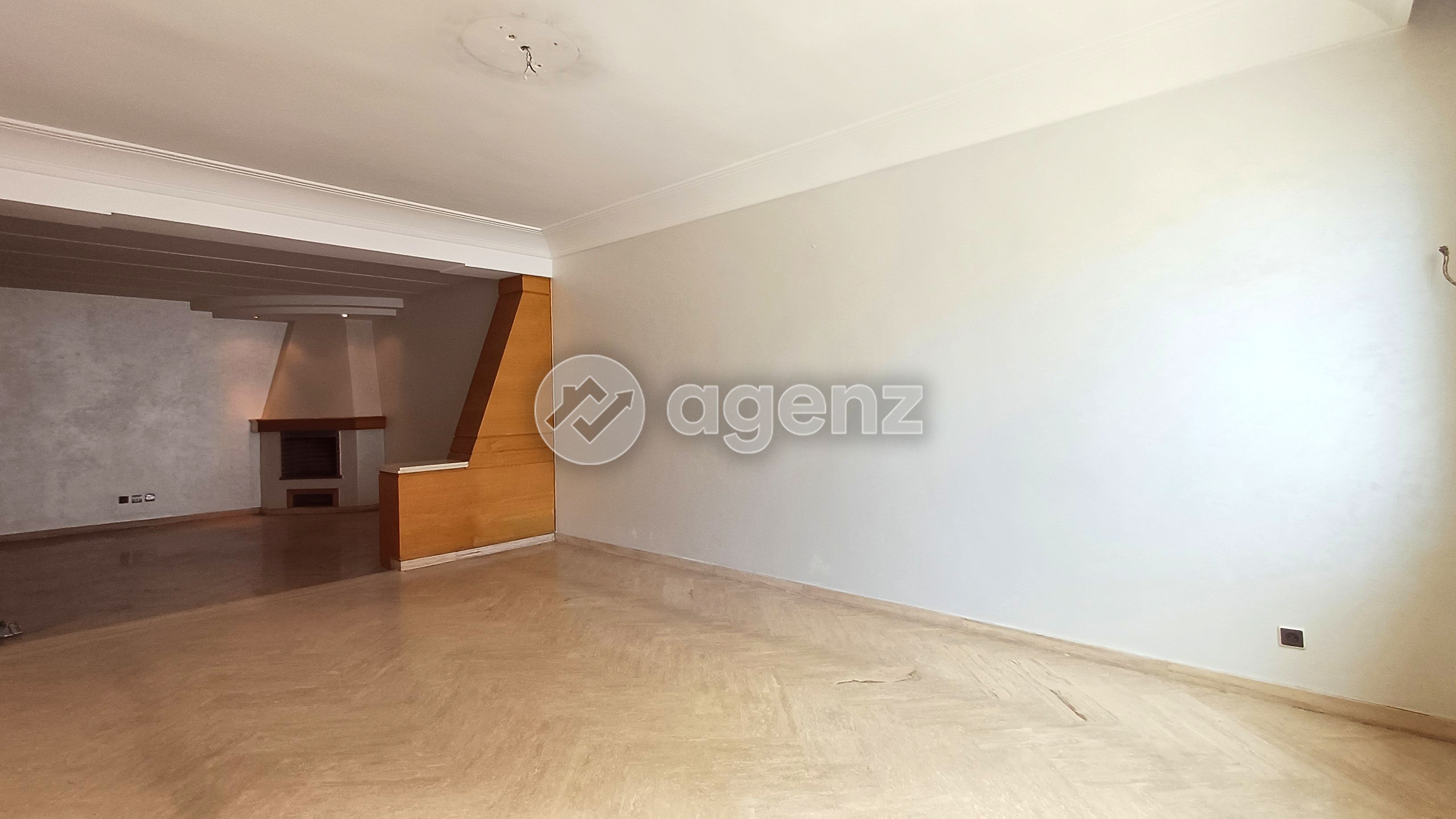 Appartement à vendre à 2 Mars — 4
