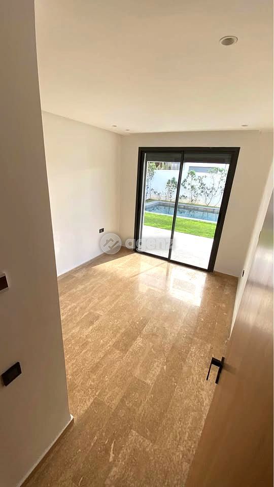 Charmant Appartement de 2 chambres à louer — 2