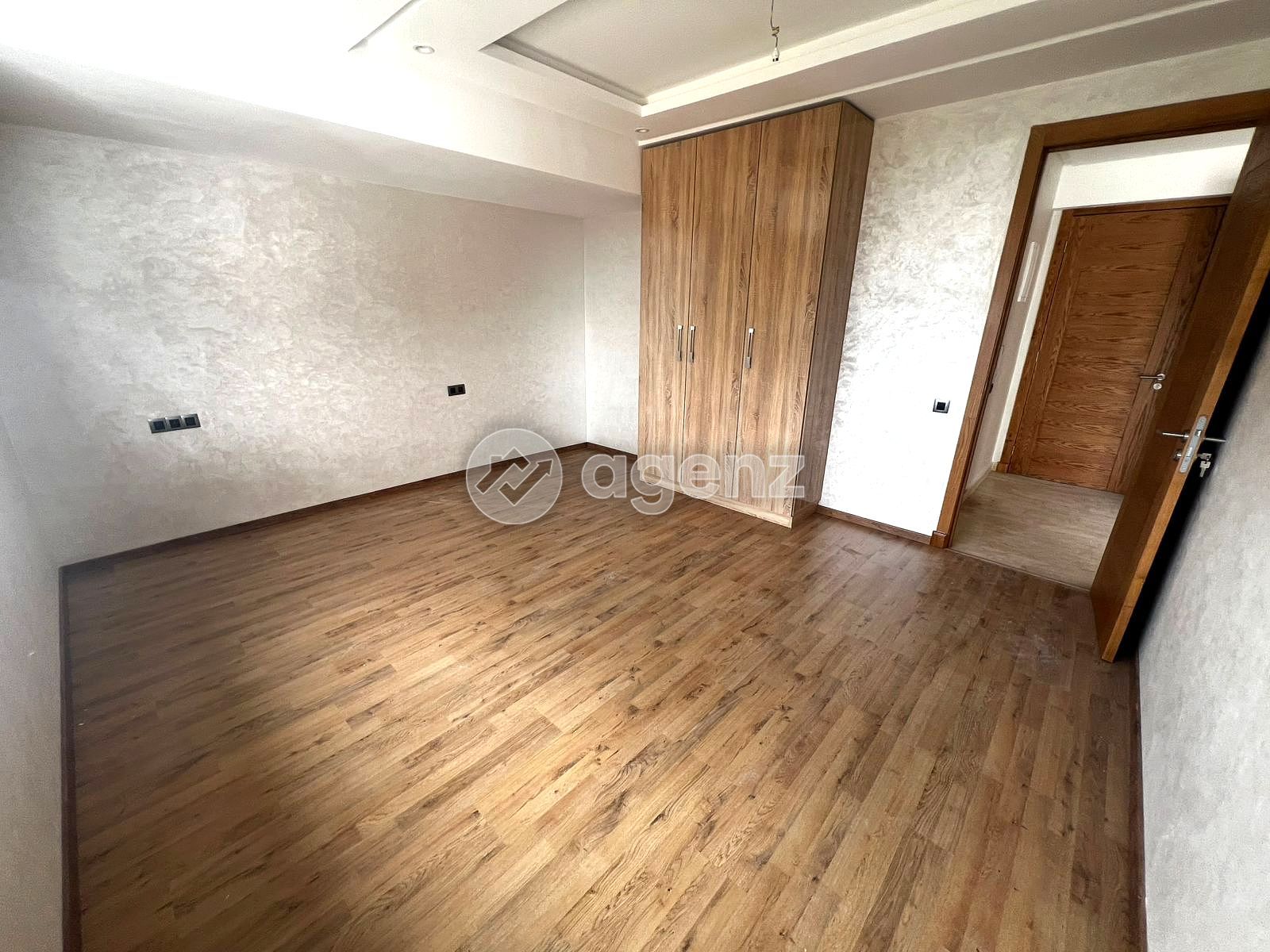 Appartement à louer à Les Hôpitaux — 2