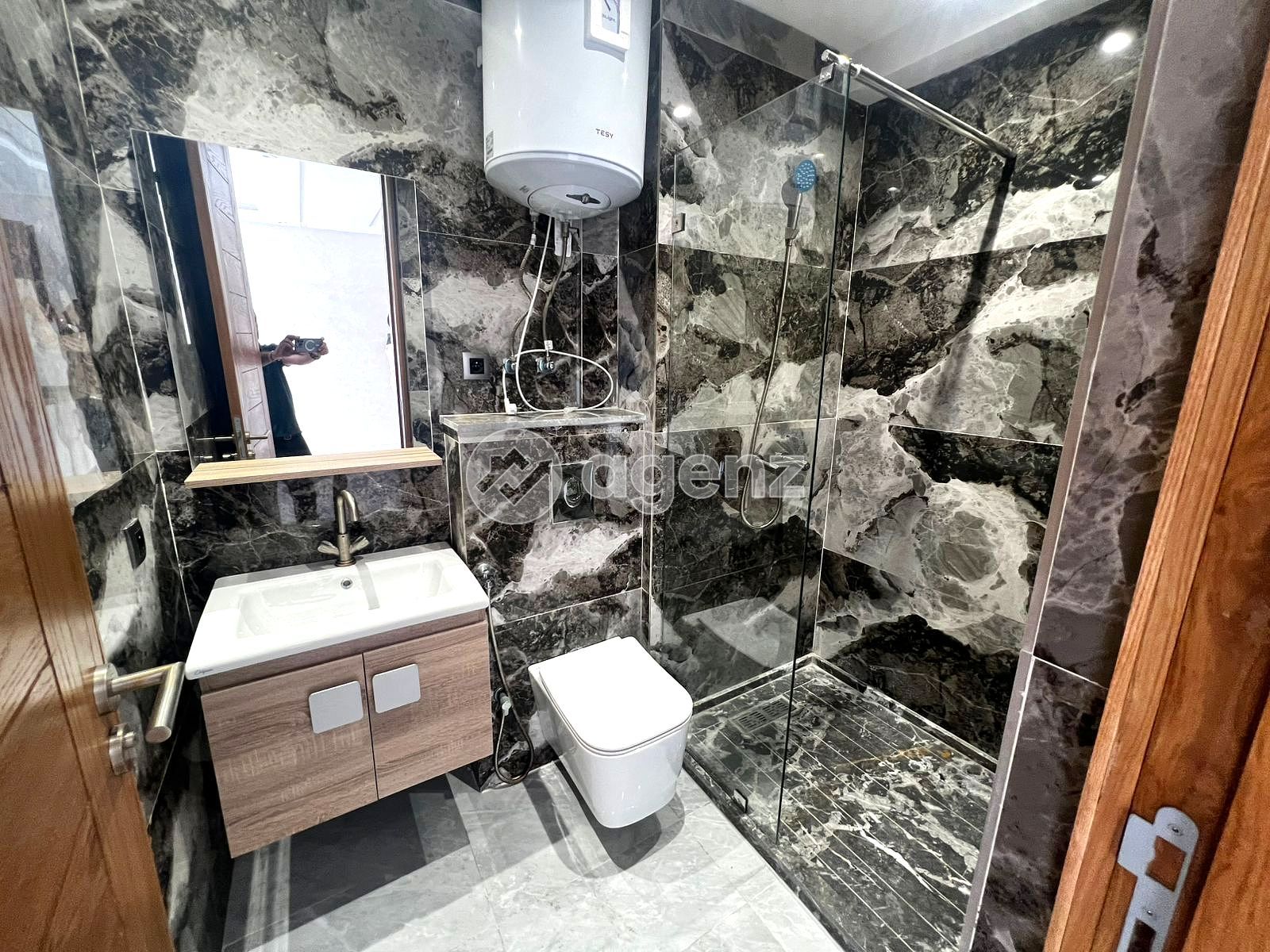 Appartement à louer à Les Hôpitaux — 3