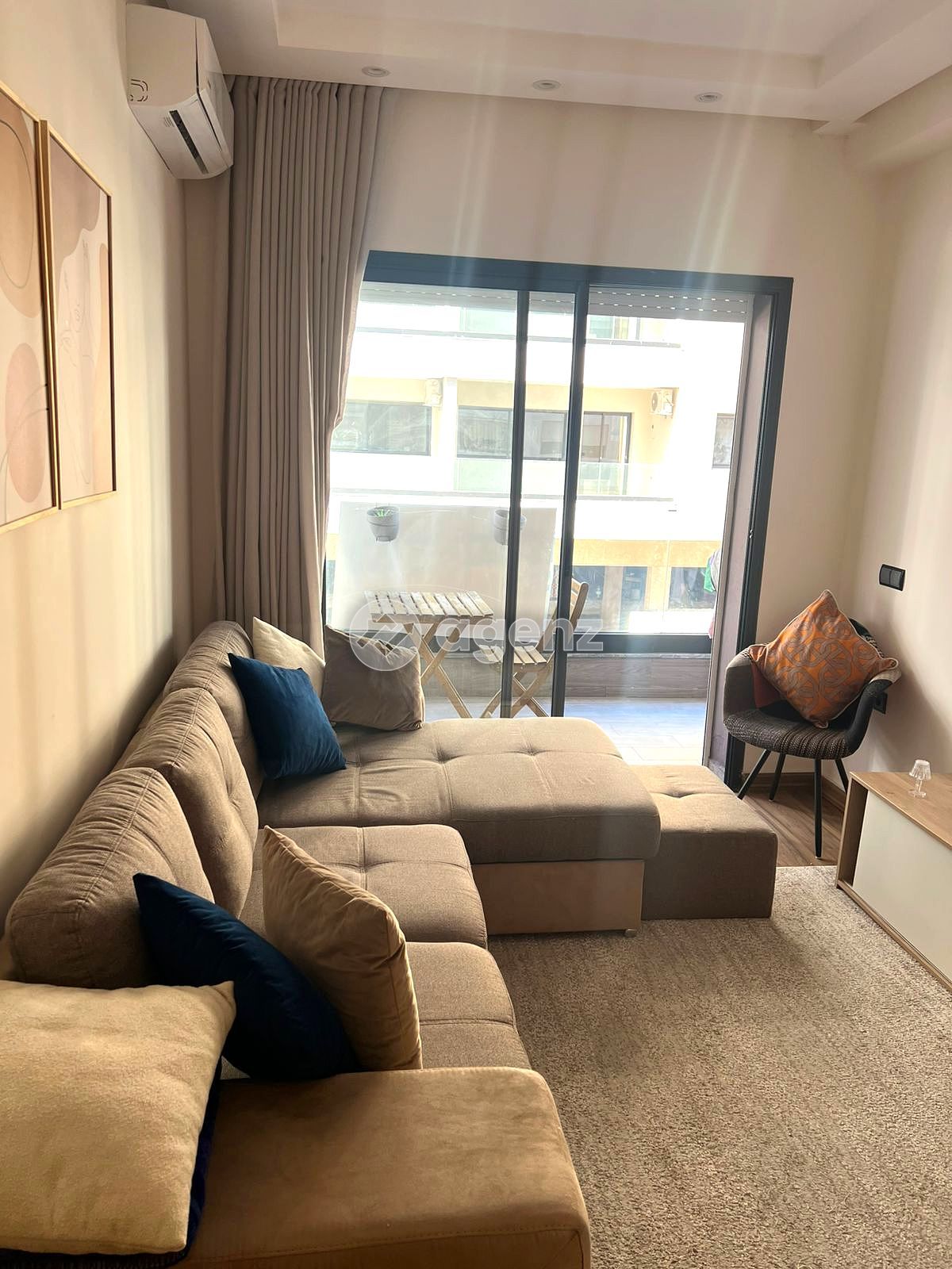 APPARTEMENT NEUF ET LUMINEUX À ROCHES NOIRES — 3