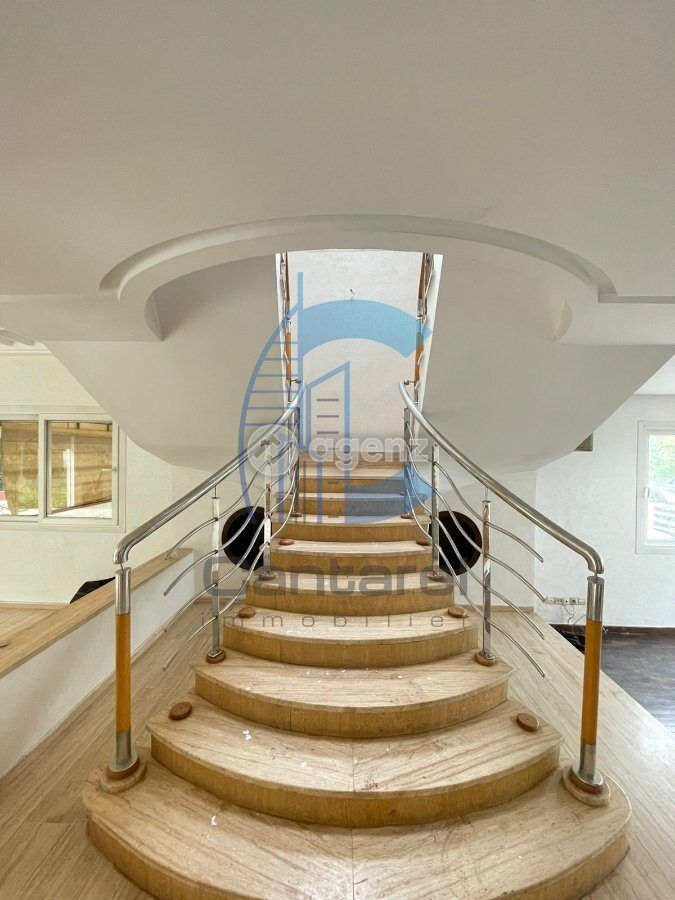 Villa à louer à Casablanca — 2