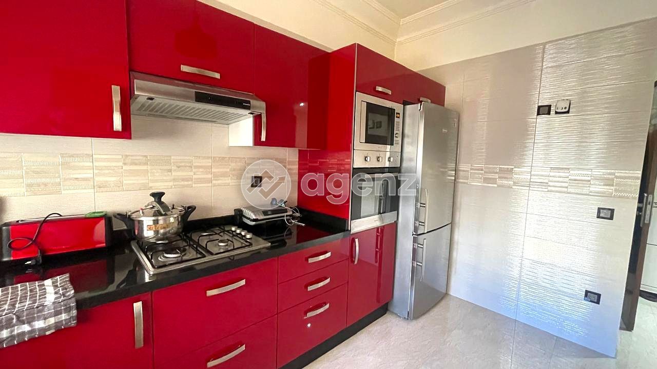 APPARTEMENT MEUBLÉ CLÉ EN MAIN AU CŒUR DE BURGER — 3