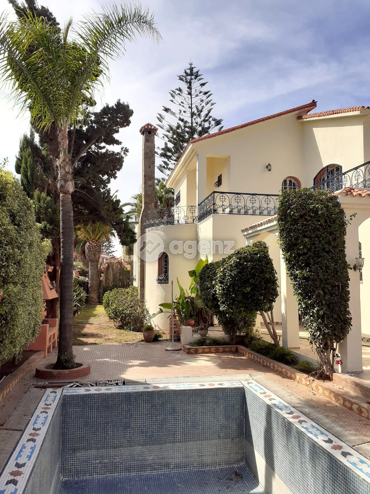 Splendide Villa à vendre à Mohammedia – 574 m² terrain – Piscine – Fort potentiel