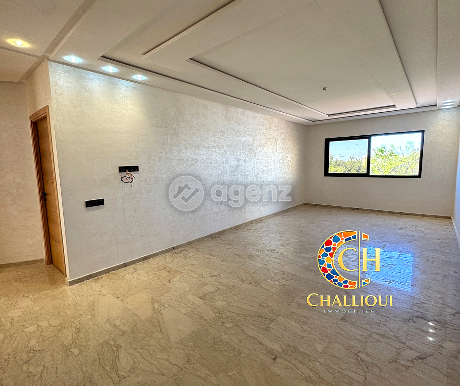 Authentique Appartement de 3 chambres à vendre à Oulad Mtaa — 2