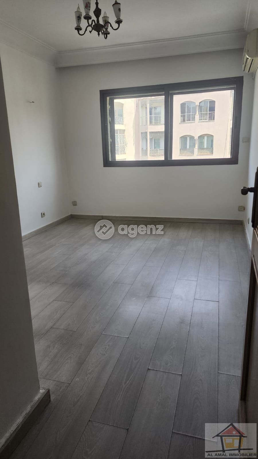 Ghandi bd appt a vendre sup 144m 3 chambres  — 4