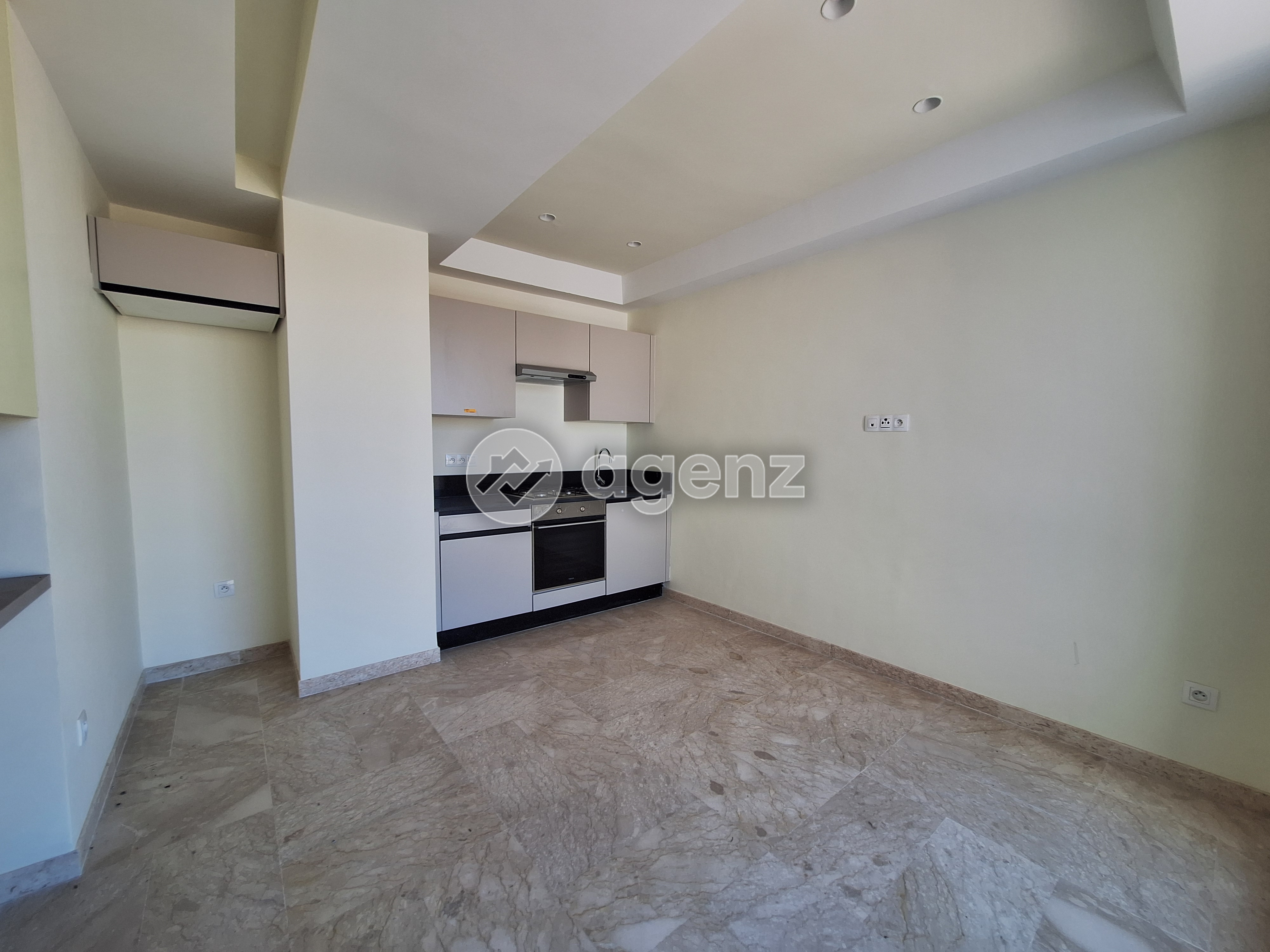 Superbe loft à vendre à Riviera — 2