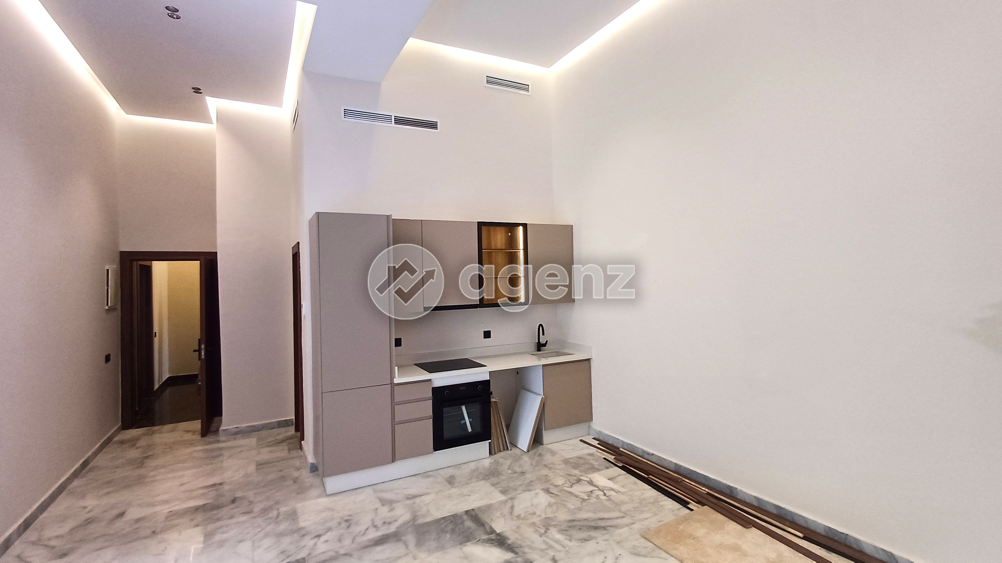 Appartement à vendre à Hermitage — 2