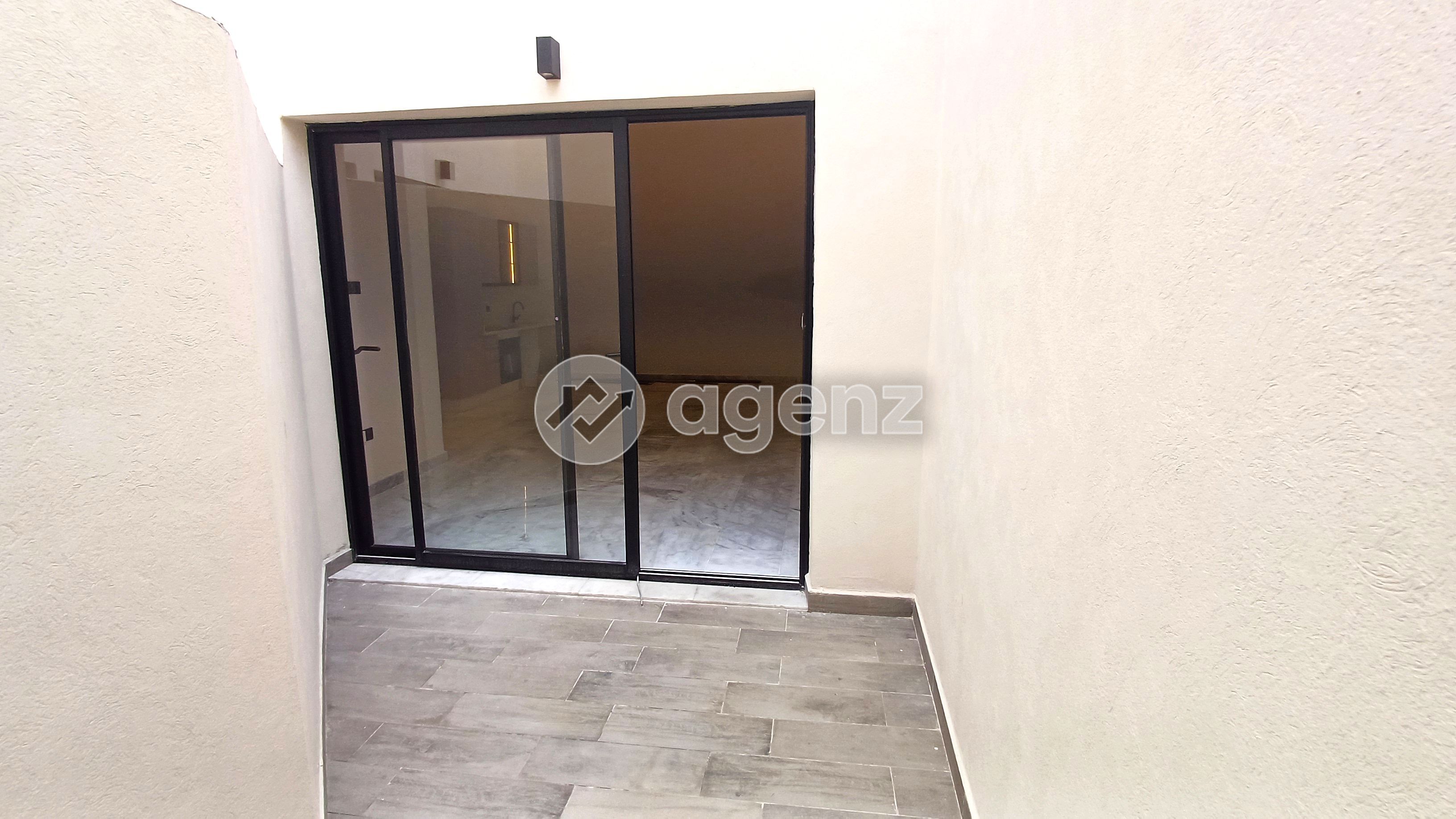 Appartement à vendre à Hermitage — 5