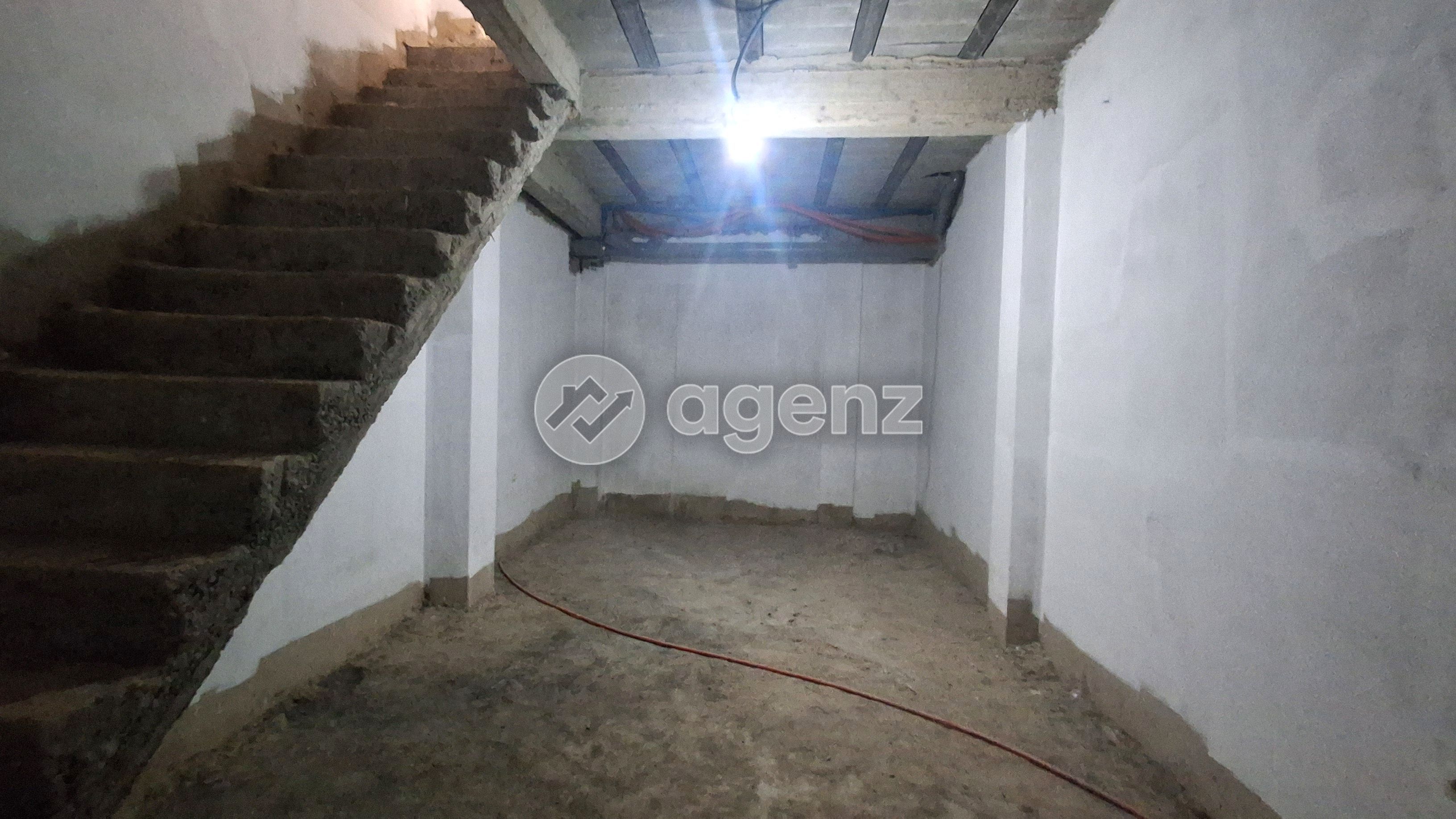 Commerce de 48 m² à Tamaris