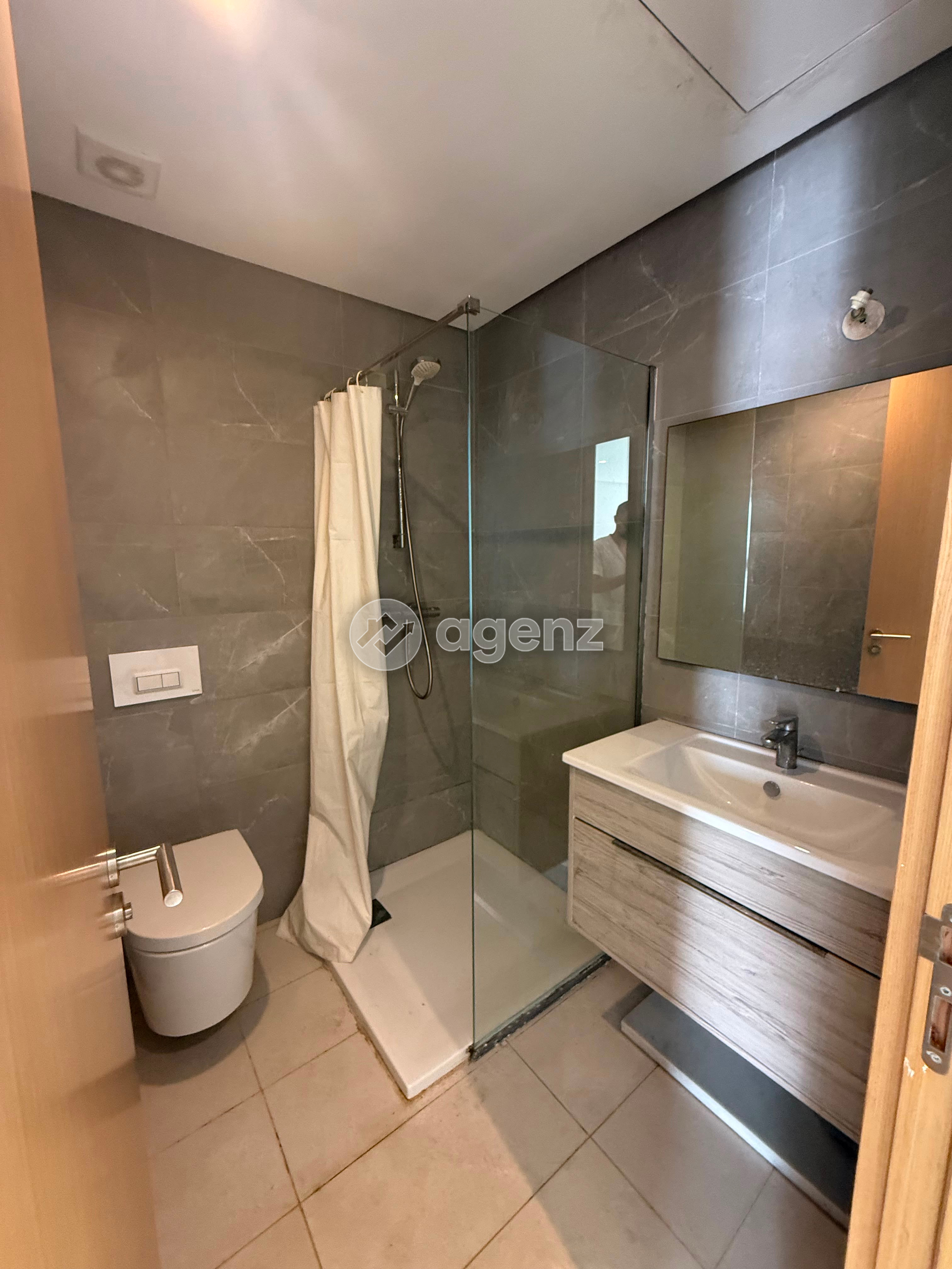 Élégant grand studio de 1 chambre à louer à Ville Verte Bouskoura  — 2