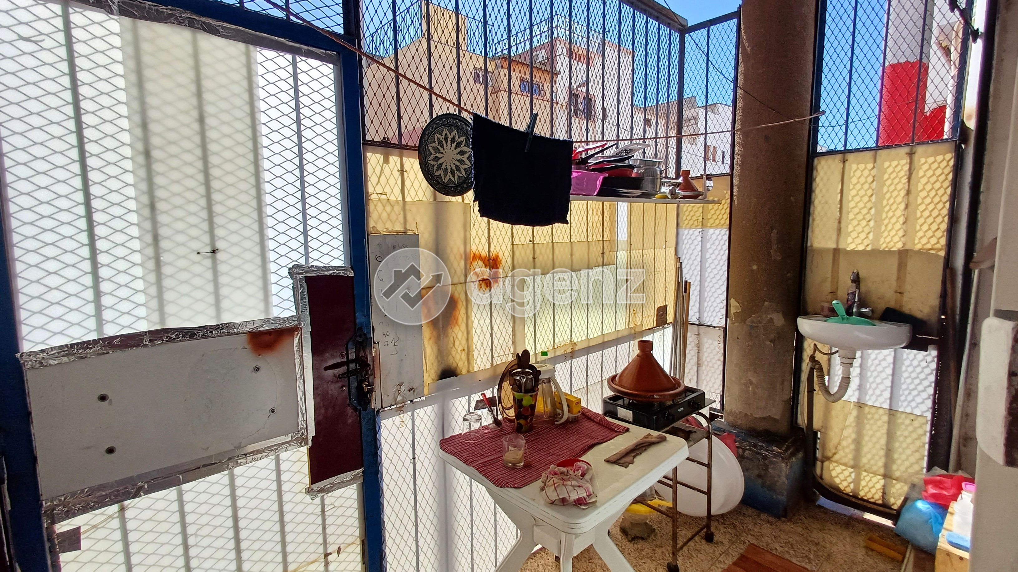 LOCAL COMMERCIAL AUX AMICALES — 4