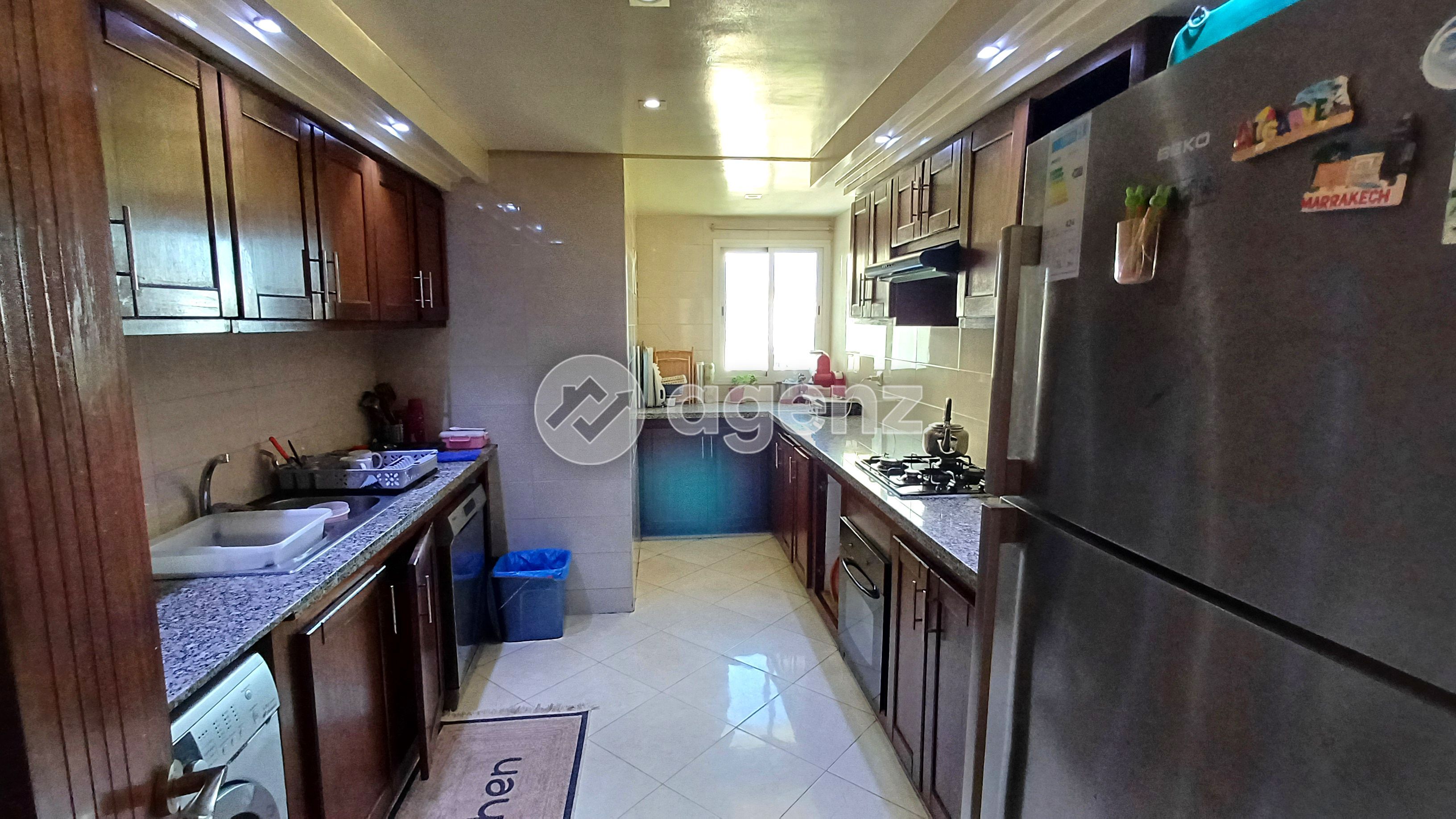 VIVEZ DANS UN APPARTEMENT LUMINEUX EN PLEIN CENTRE — 3