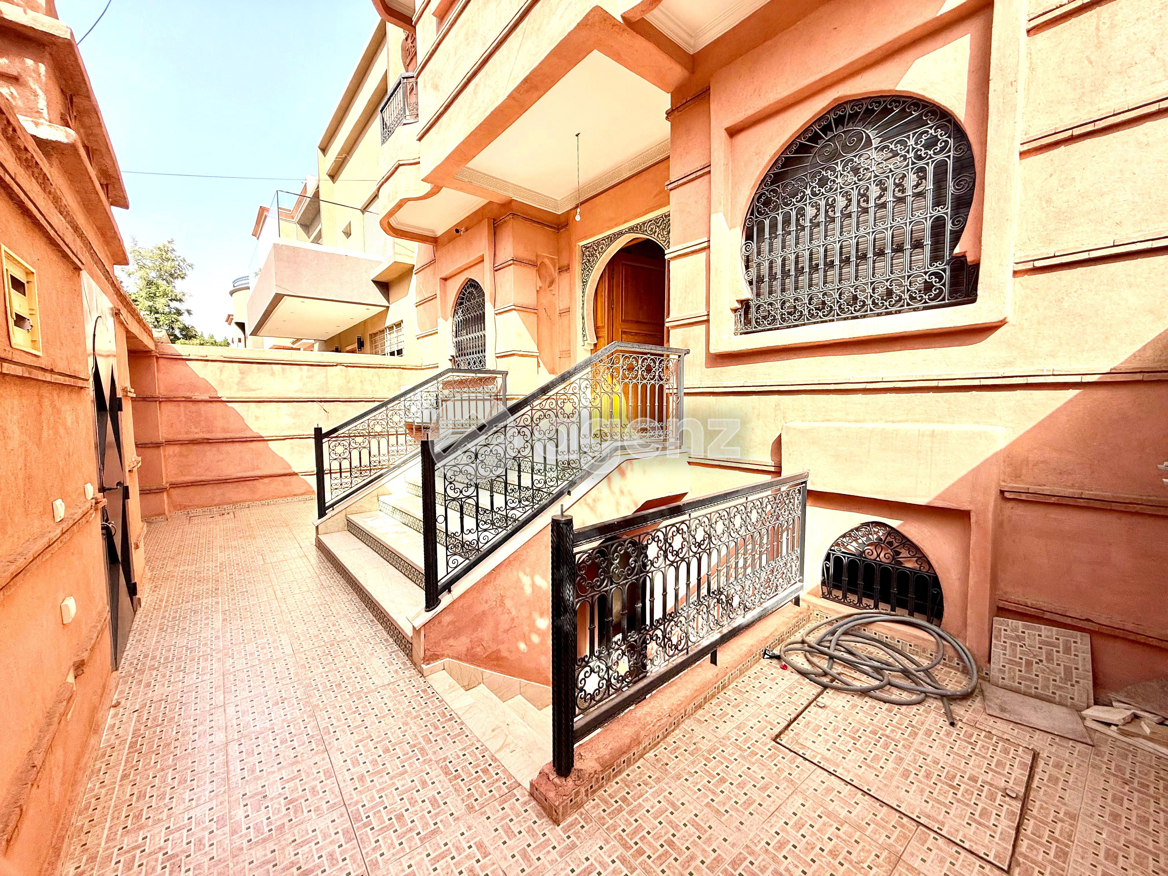 Villa à vendre à Route de Casablanca — 2