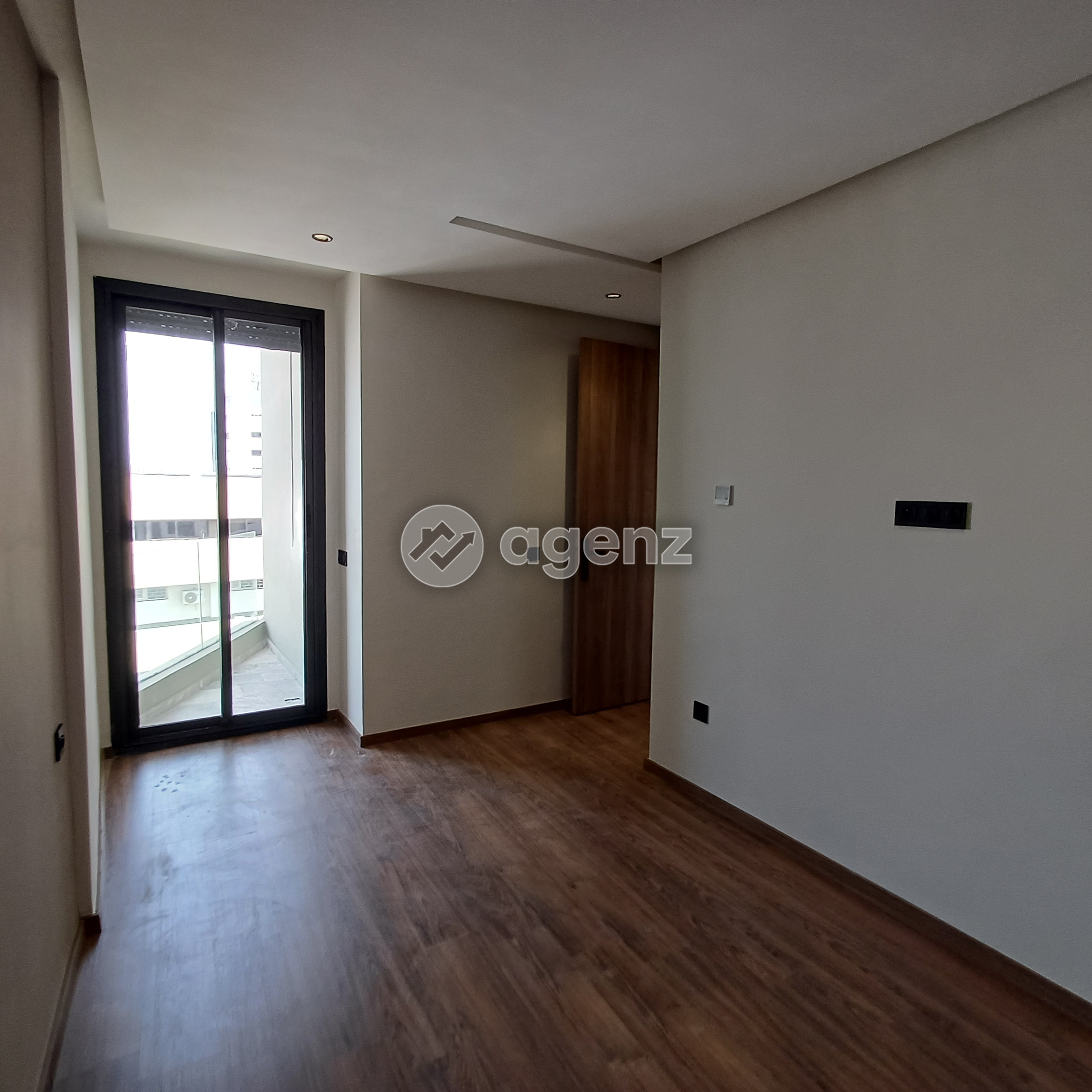 Exceptionnel Appartement de 2 chambres à vendre — 2