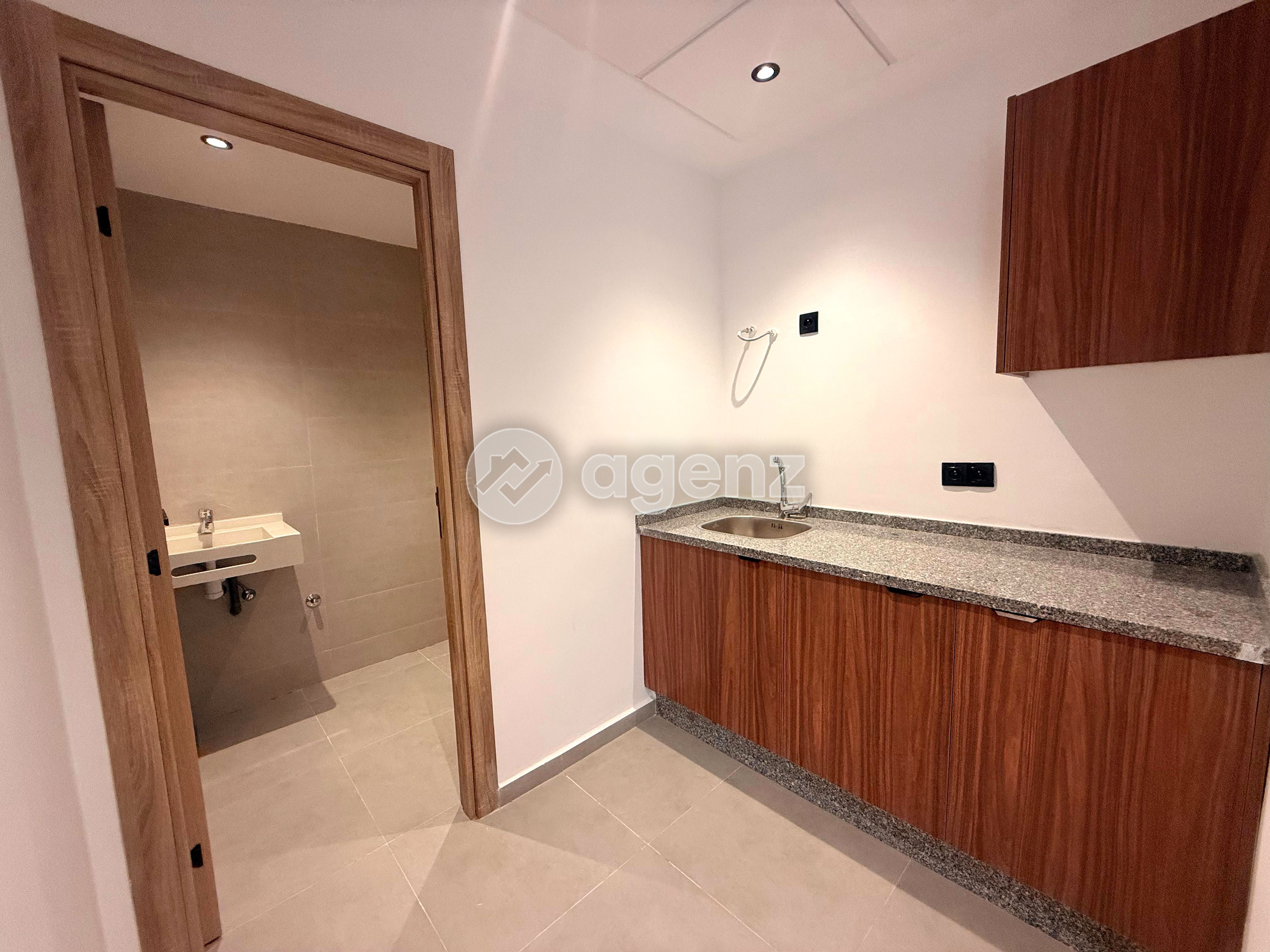 Bureau de 80 m² à Almaz - Casablanca — 4