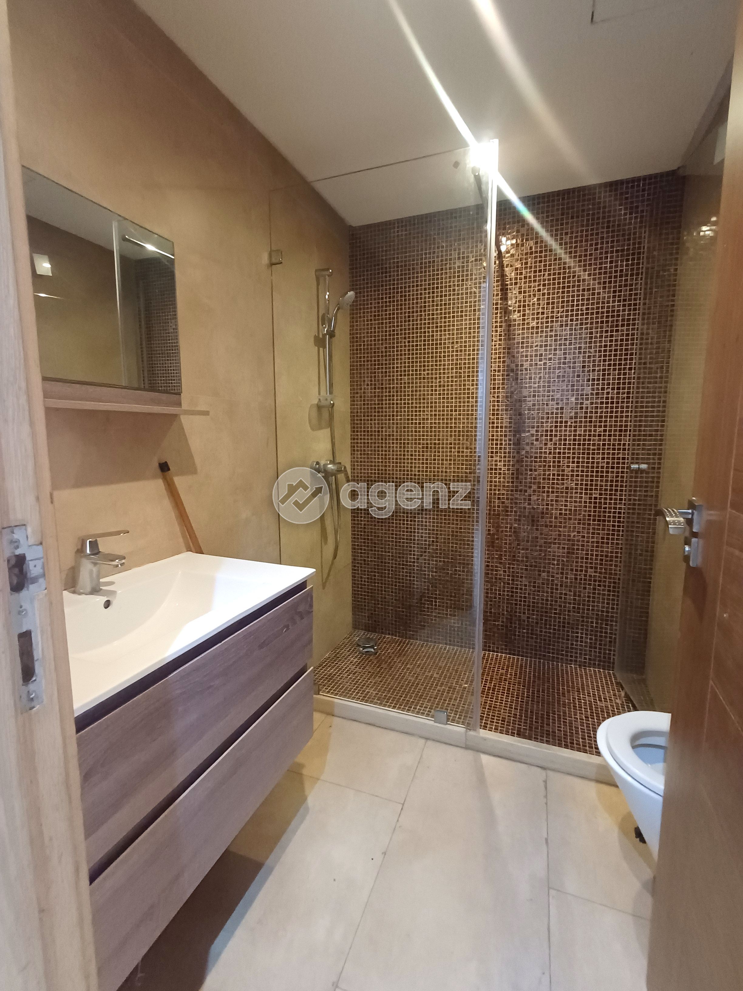 Appartement lumineux – Résidence balnéaire sécurisée avec piscine — 5
