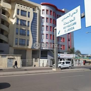 Magasin à vendre Route Nassim 387m² et 191m² (SP)
