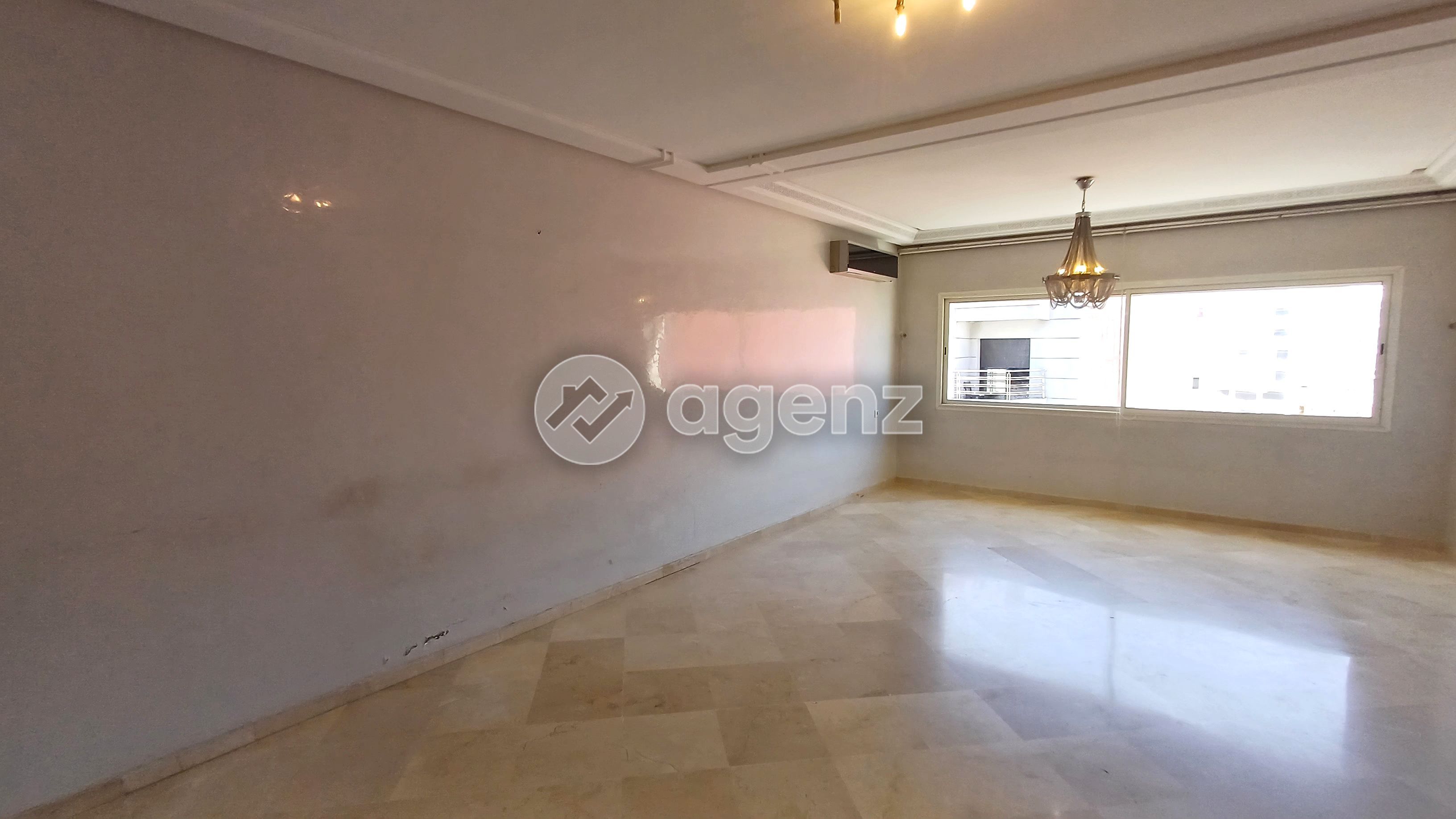 Moderne Appartement de 3 chambres à vendre à Hay Moulay El Kamel