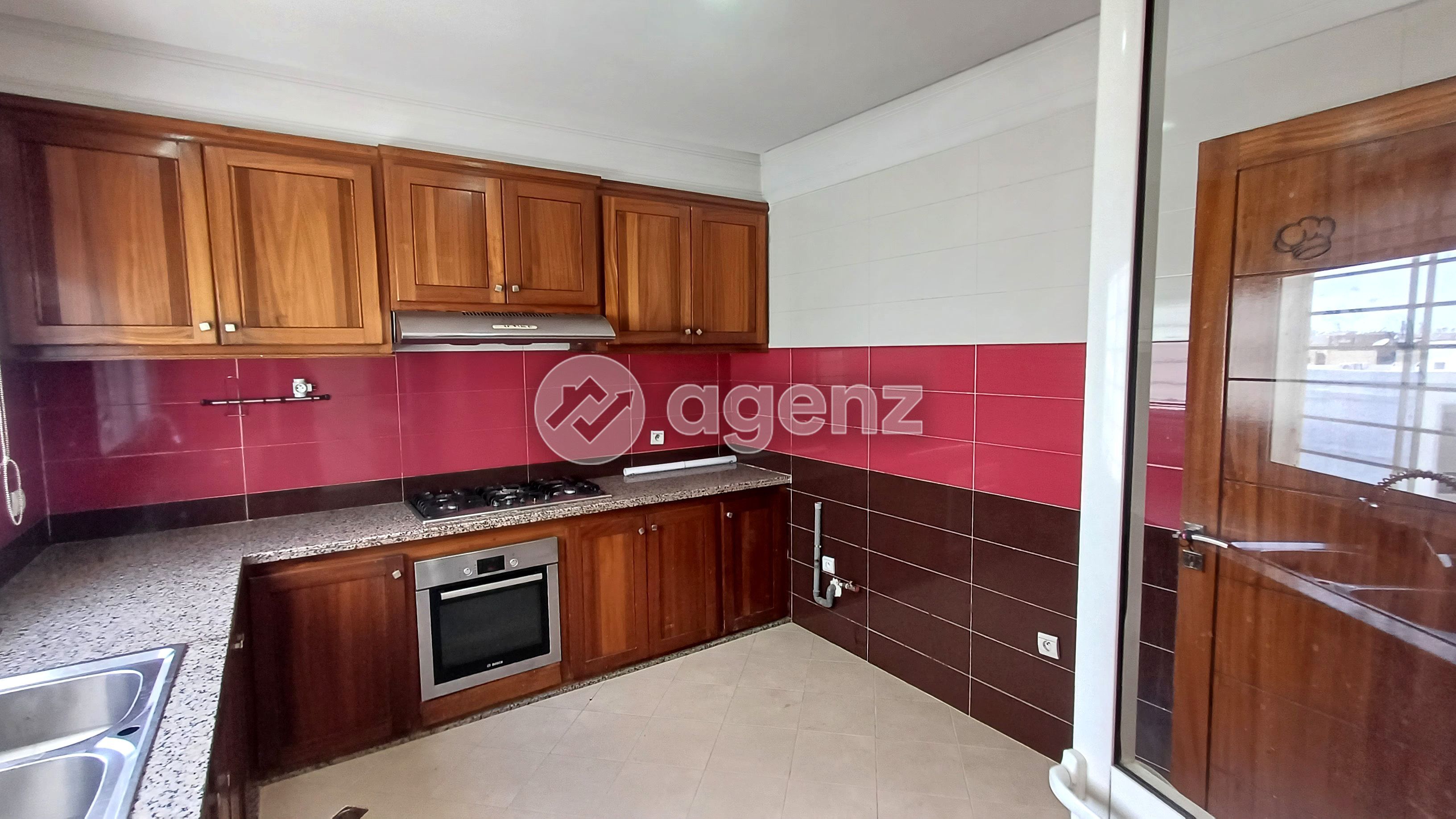 Moderne Appartement de 3 chambres à vendre à Hay Moulay El Kamel — 3