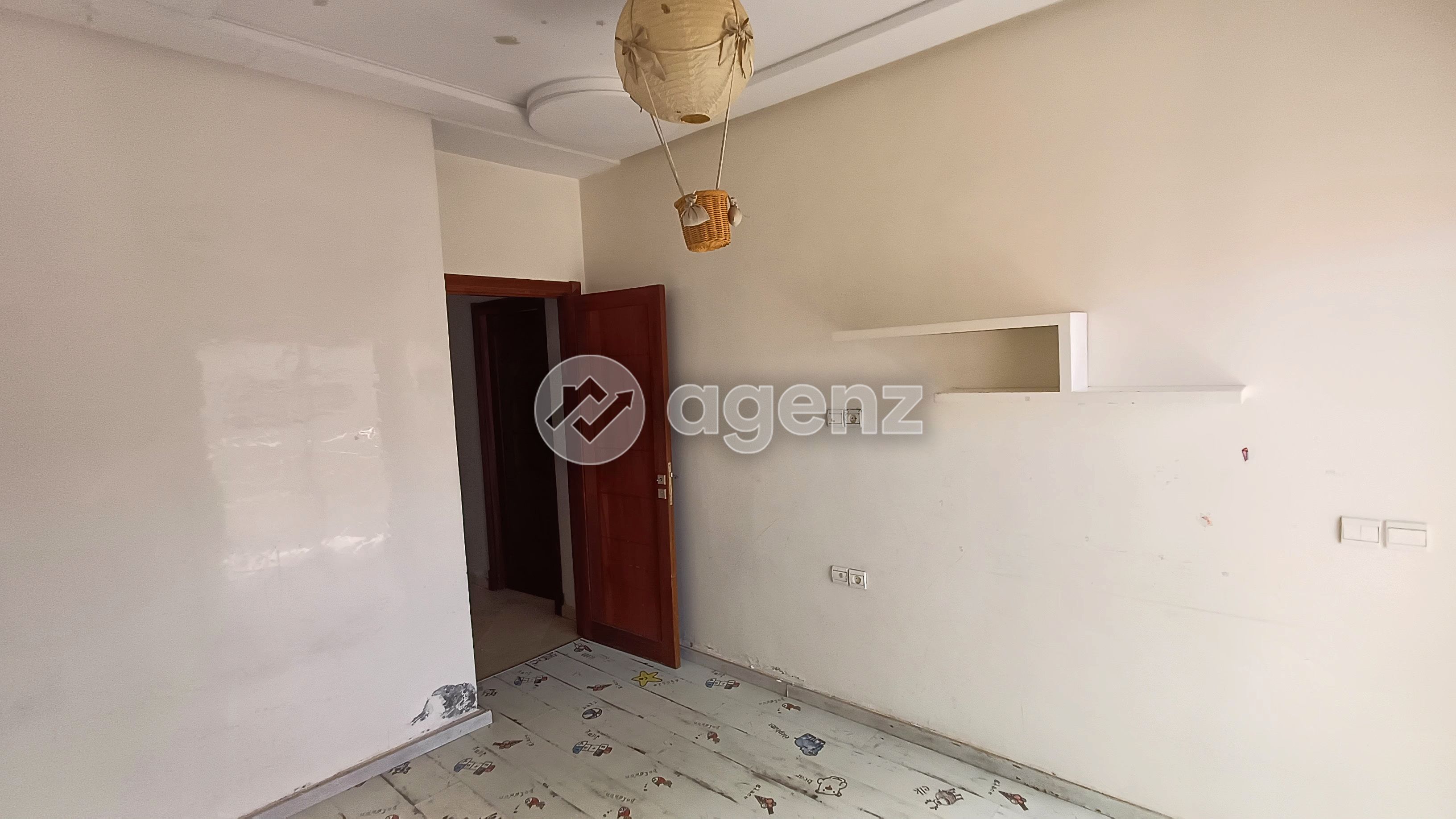 Moderne Appartement de 3 chambres à vendre à Hay Moulay El Kamel — 4