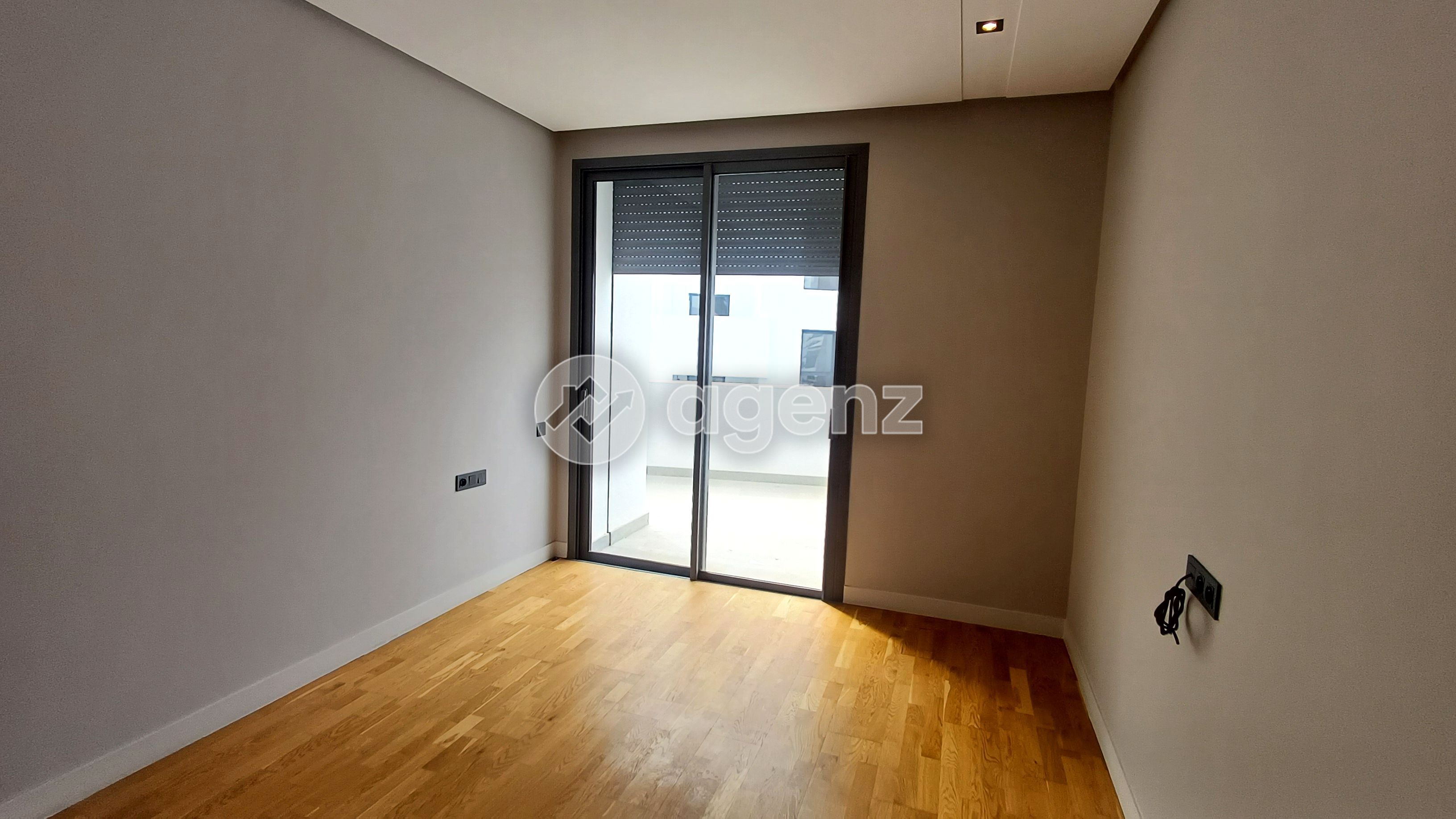 Authentique Appartement de 3 chambres à vendre à Les princesses — 3