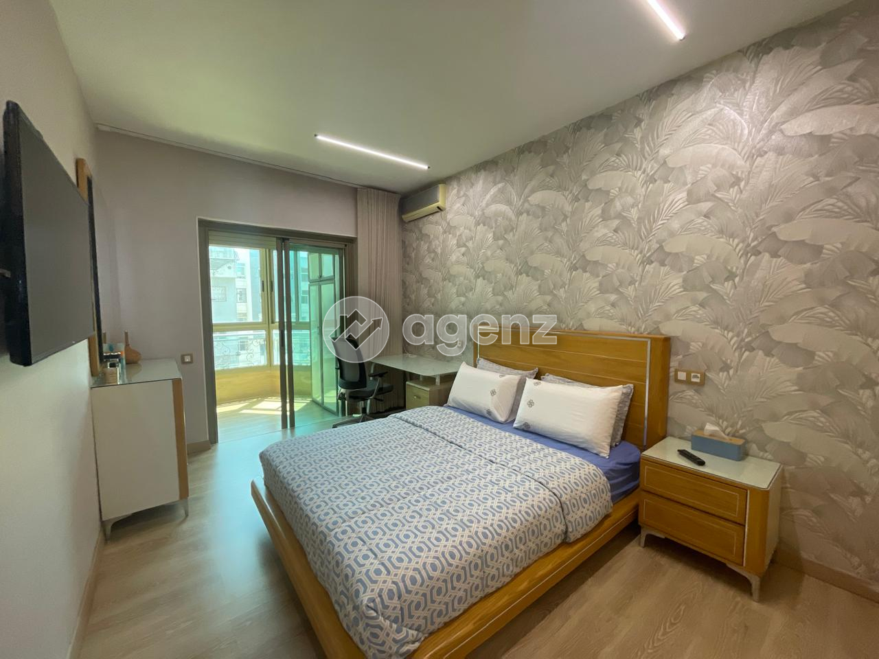 Appartement - Rénové avec charme et soin — 2