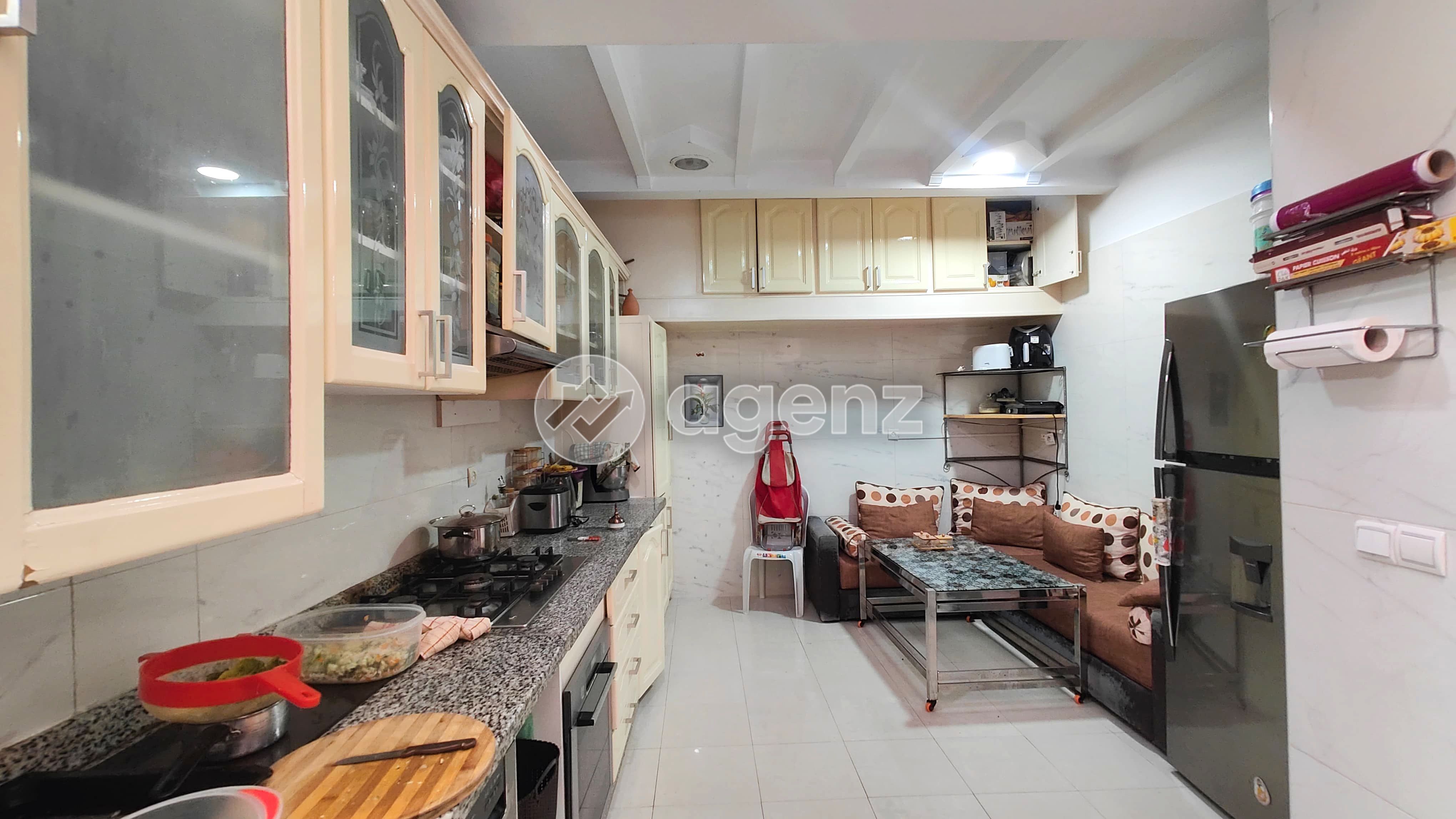 Moderne Appartement de 3 chambres à vendre à Hay Al Fadl — 3
