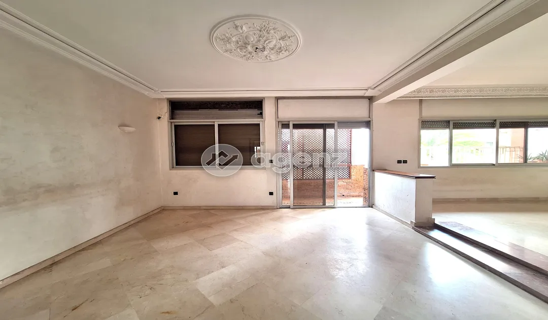 Home Staging First Image