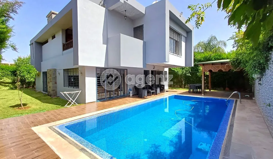Villa vendu 500 m², 5 chambres - Champ de course Fès