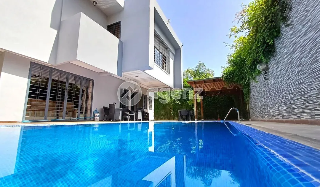 Villa vendu 500 m², 5 chambres - Champ de course Fès