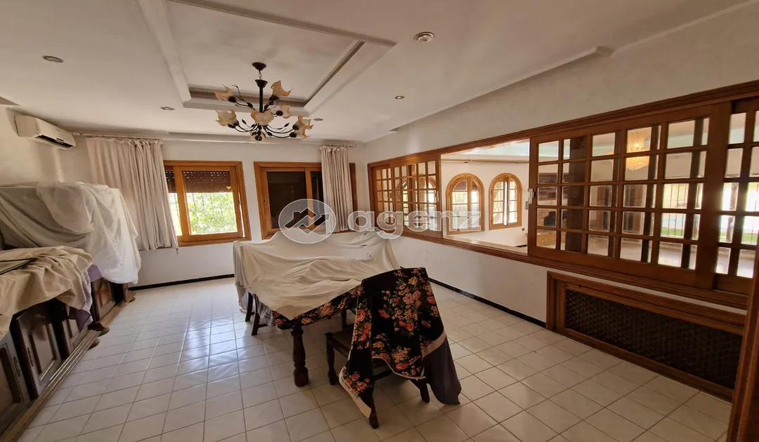 Villa à vendre 7 500 000 dh 827 m², 4 chambres - Route Immouzer Fès