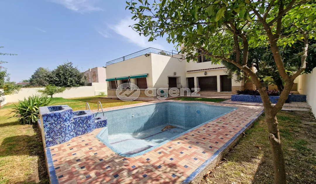Villa à vendre 7 500 000 dh 827 m², 4 chambres - Route Immouzer Fès