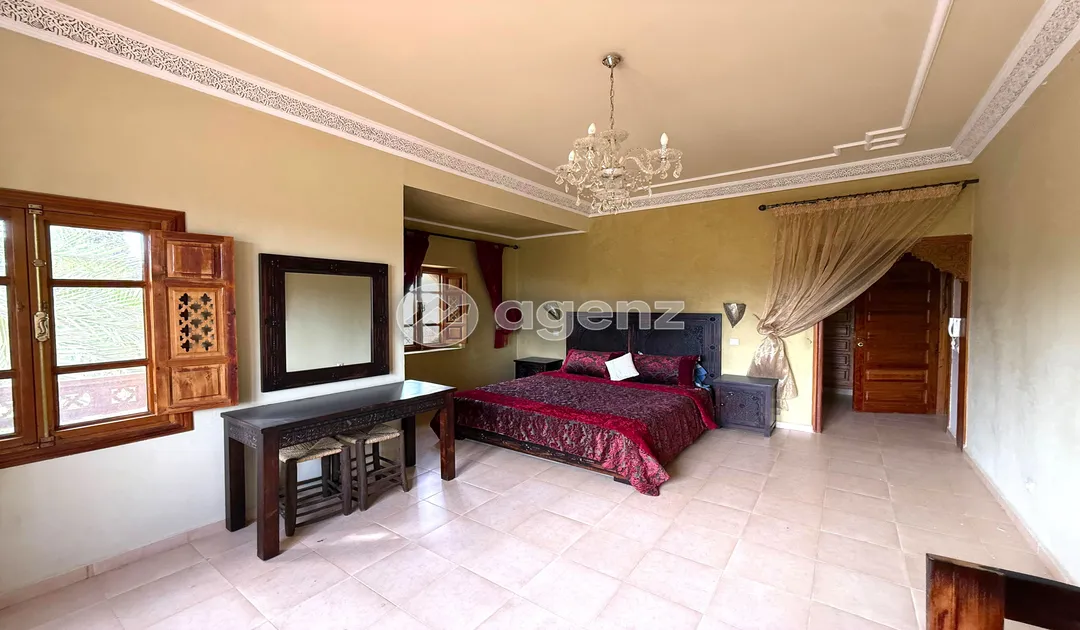 Villa à vendre 25 000 000 dh 12 500 m², 7 chambres - Route de Fès Marrakech