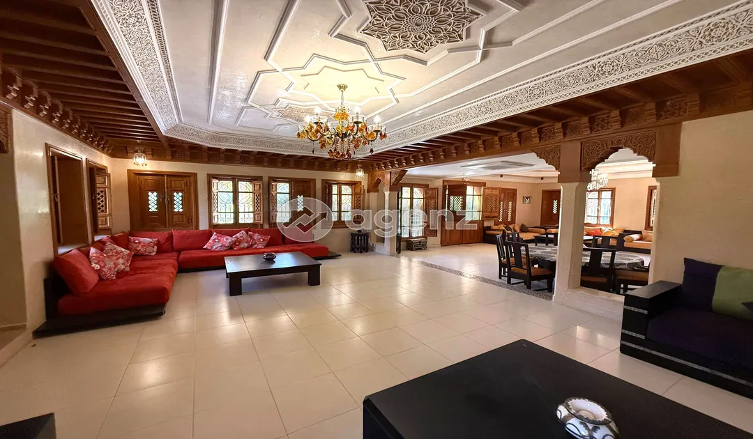 Villa à vendre 25 000 000 dh 12 500 m², 7 chambres - Route de Fès Marrakech