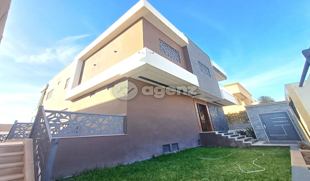 Villa à vendre 7 500 000 dh 700 m², 6 chambres - Targa Marrakech