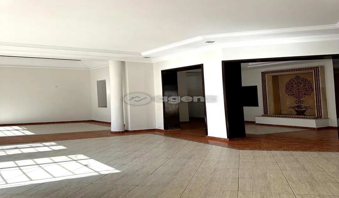 Villa à vendre 3 600 000 dh 188 m², 3 chambres - Aviation - Mabella Rabat