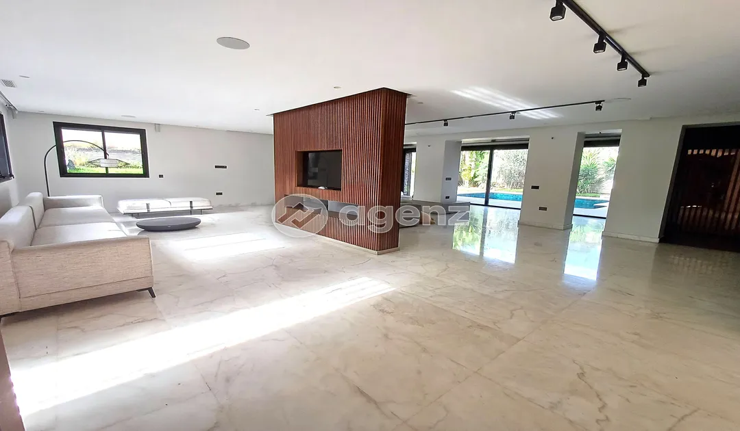 Home Staging First Image