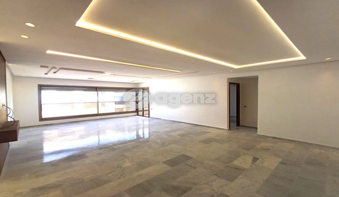 Home Staging First Image