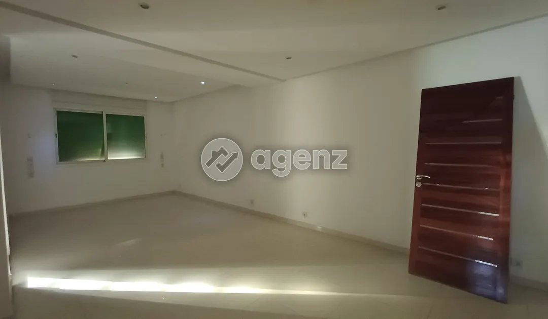 Villa à vendre 4 100 000 dh 178 m², 3 chambres - El Youssoufia Rabat
